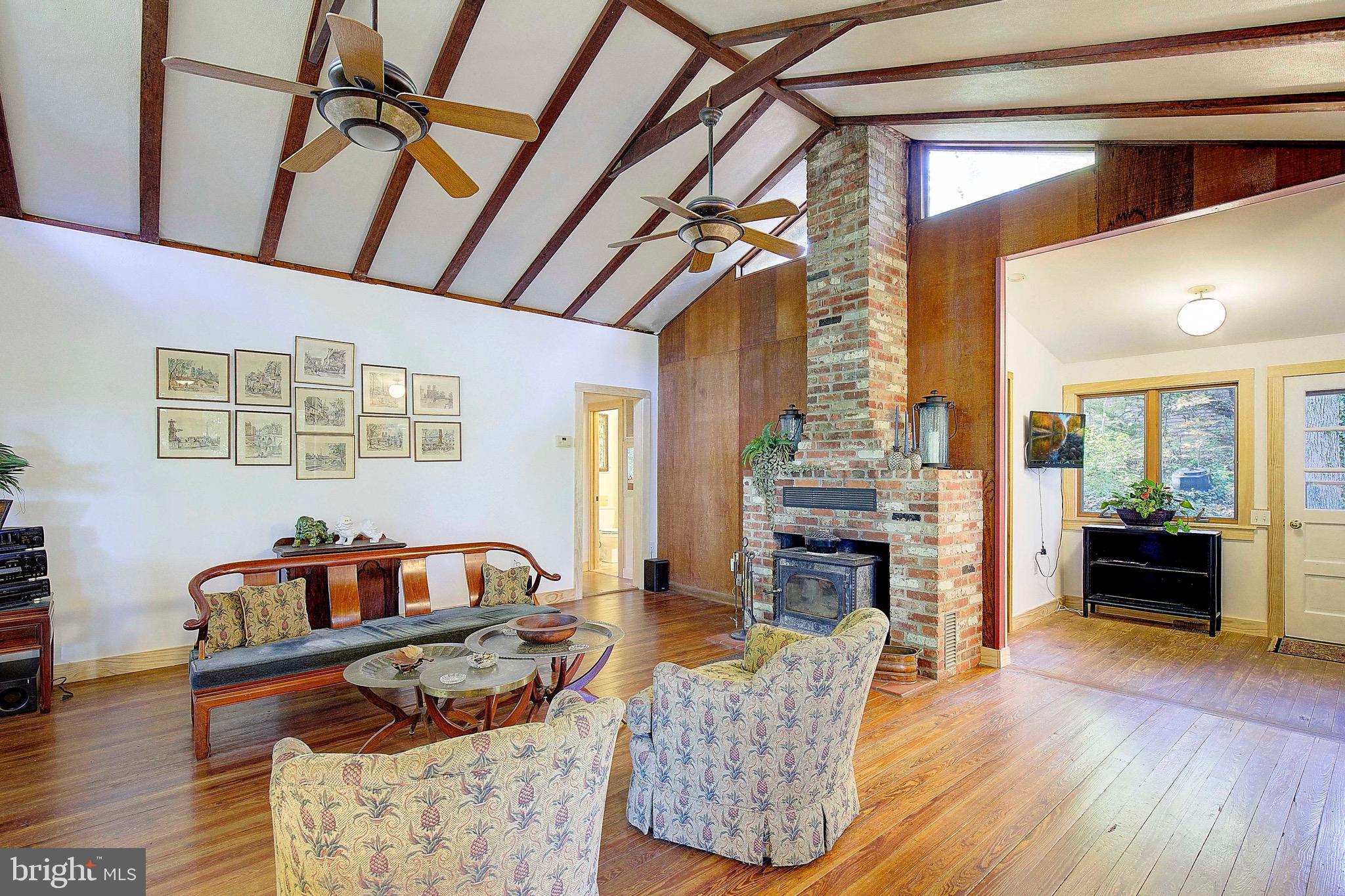 1674 Hickory Trl