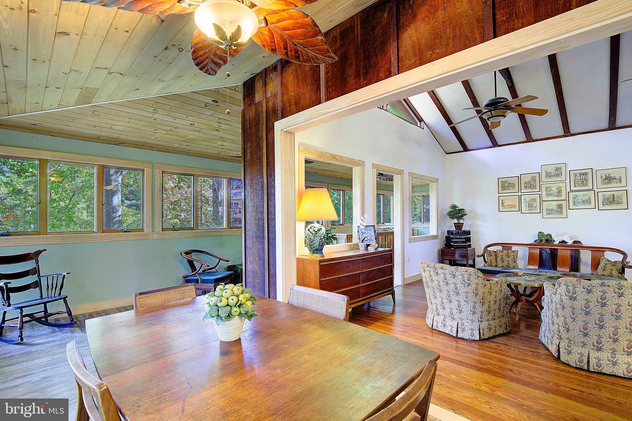 1674 Hickory Trl