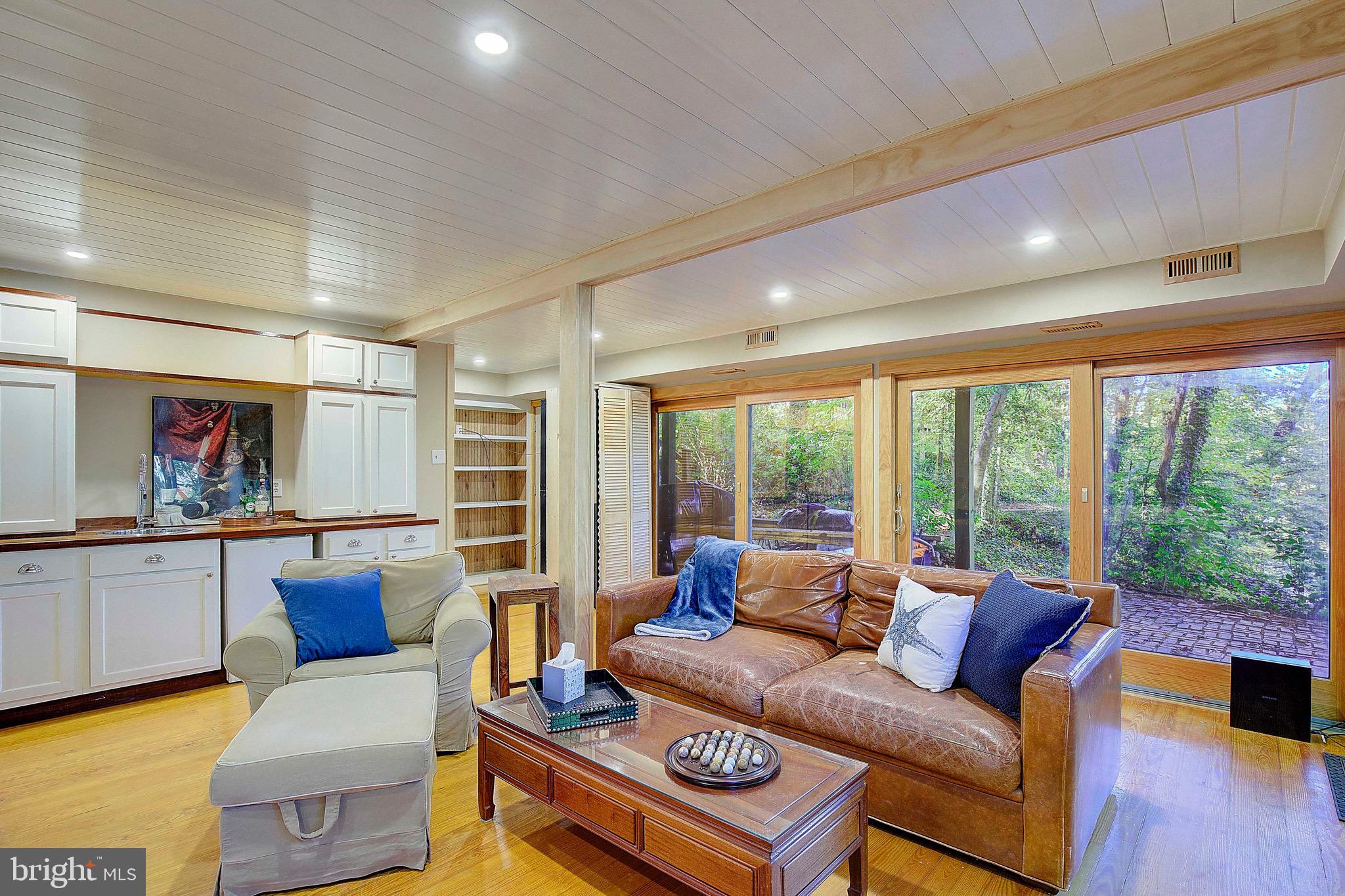 1674 Hickory Trl