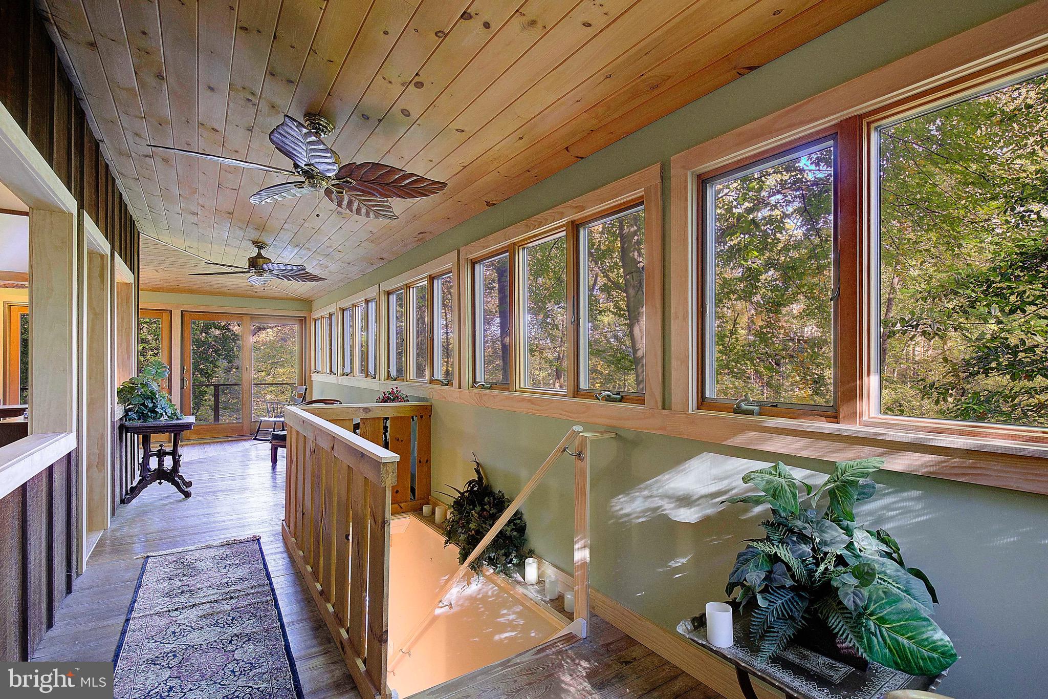 1674 Hickory Trl