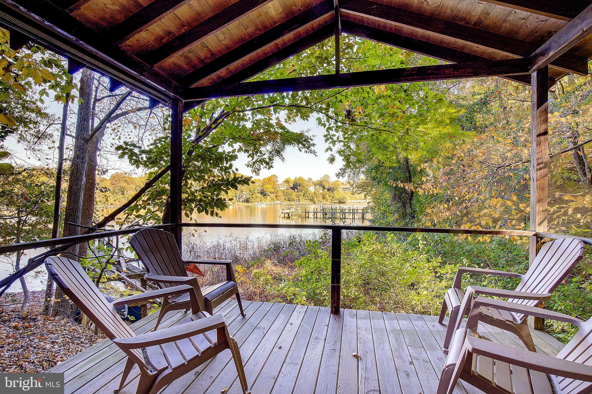 1674 Hickory Trl