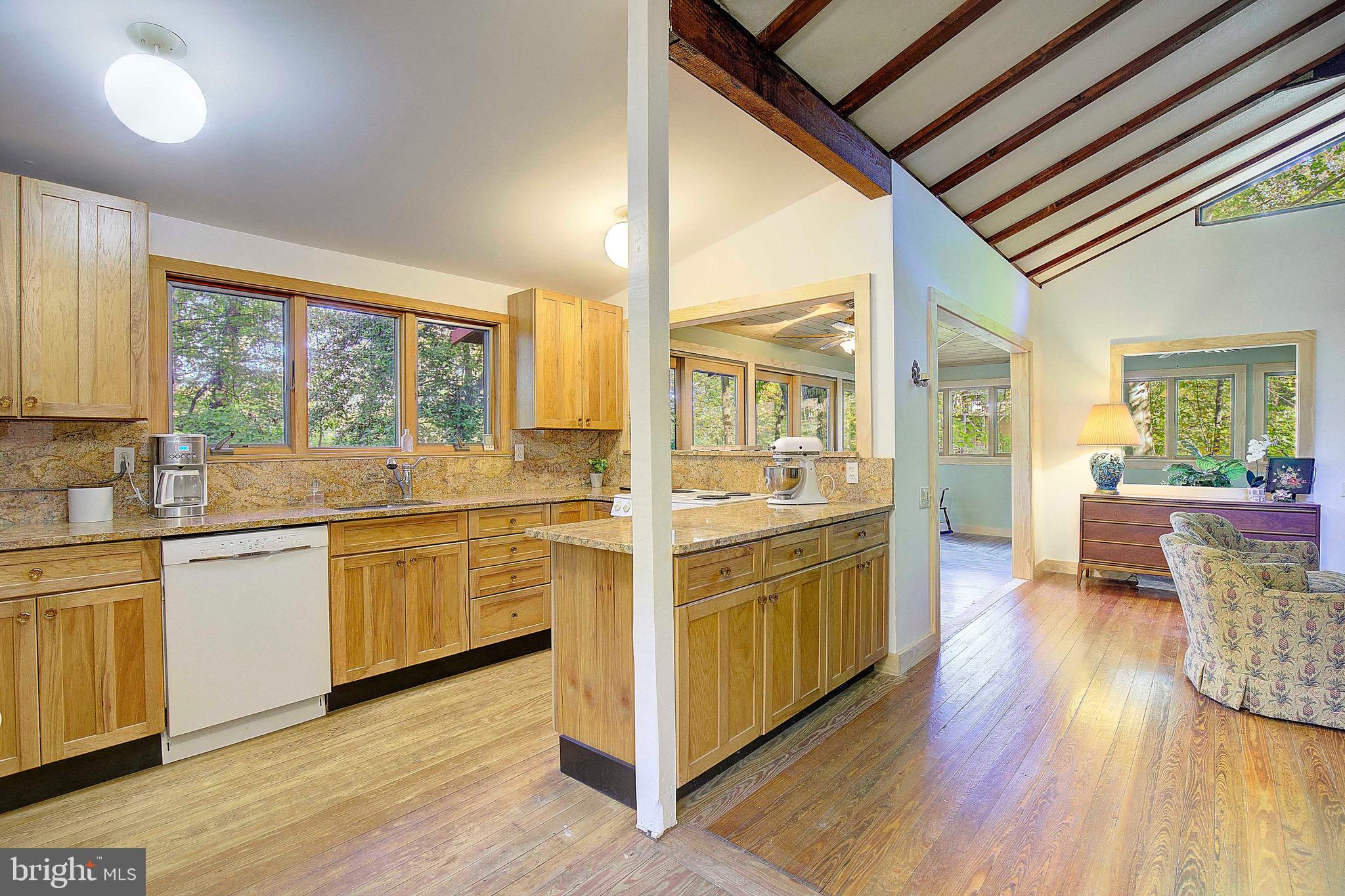 1674 Hickory Trl