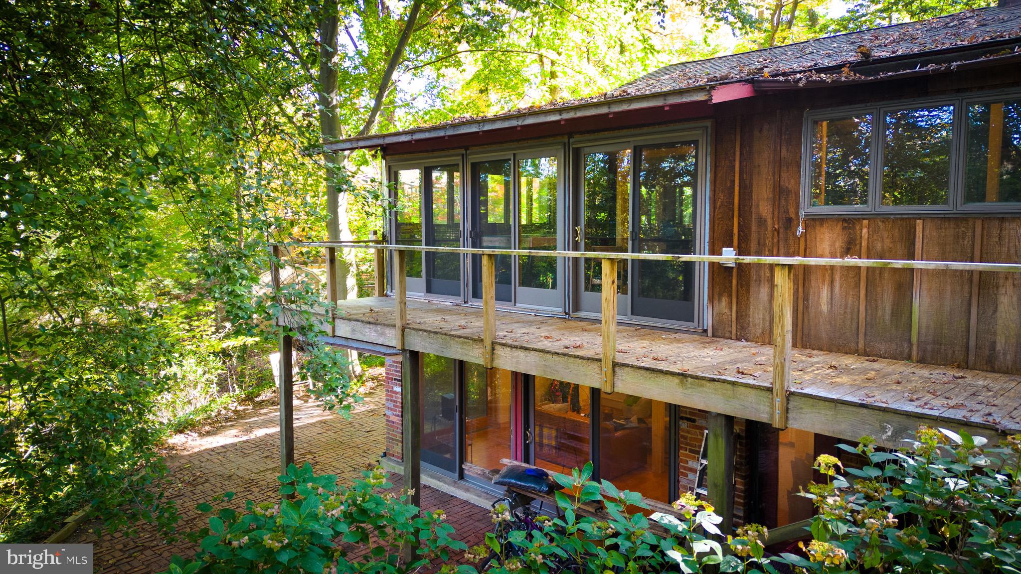 1674 Hickory Trl