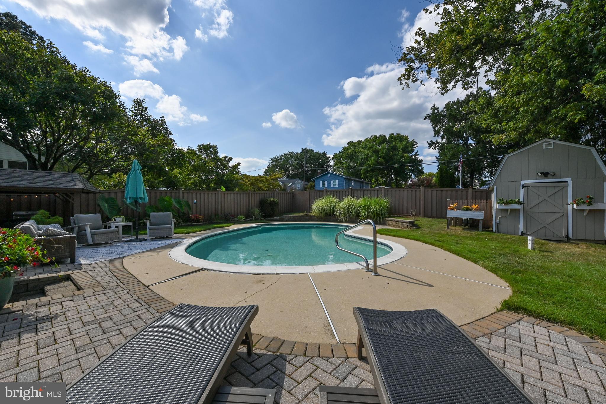 529 Bay View Point Dr