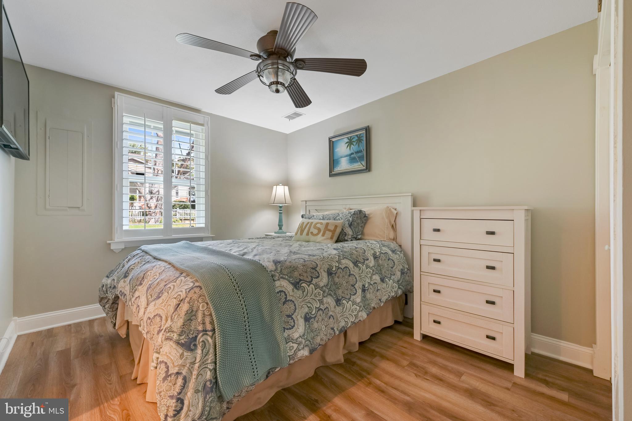 529 Bay View Point Dr