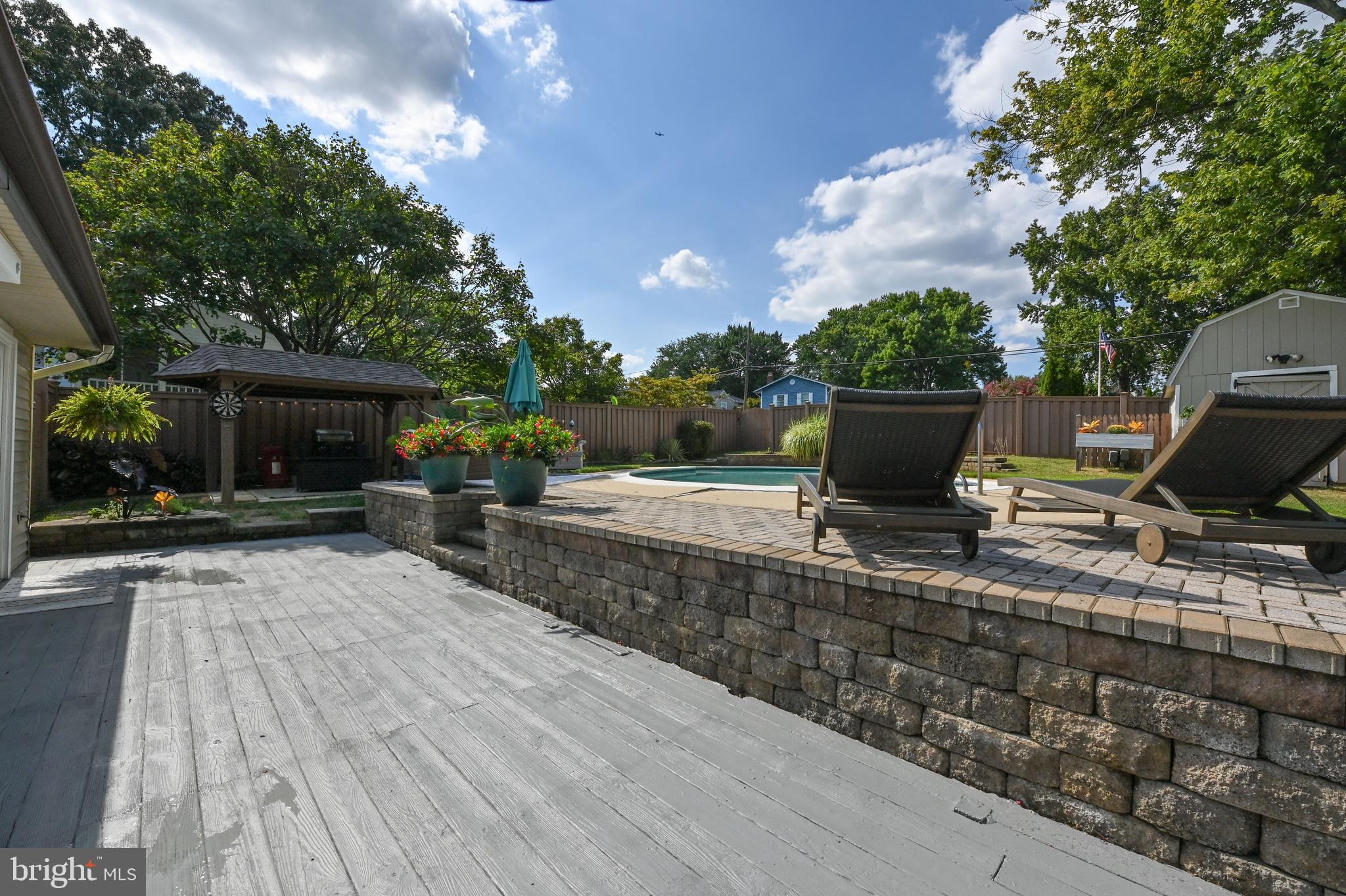 529 Bay View Point Dr