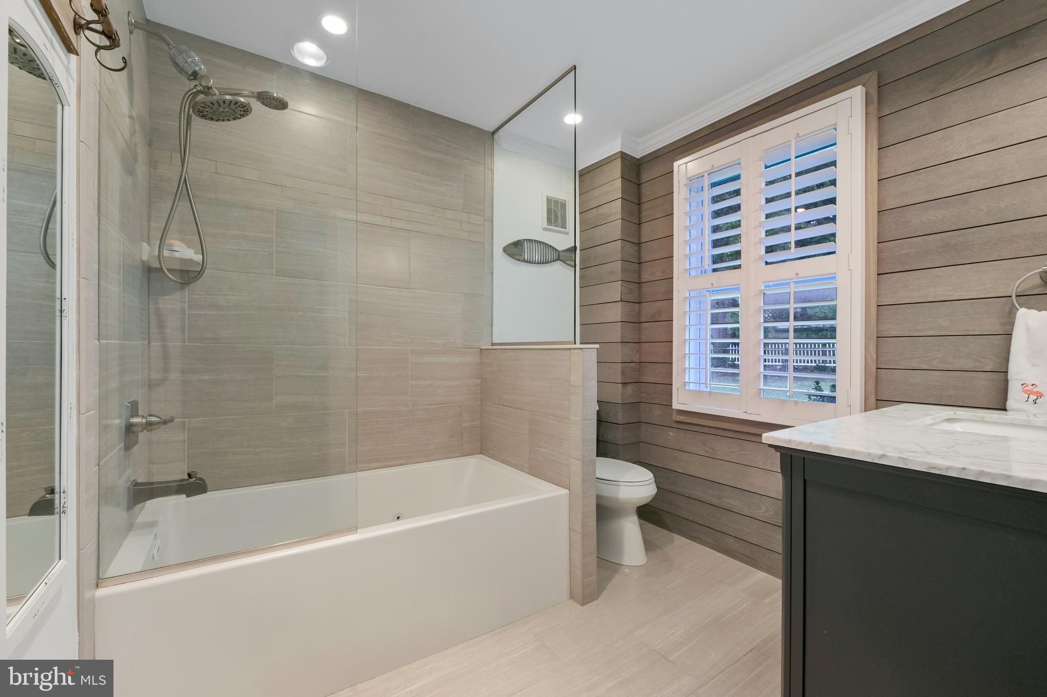 529 Bay View Point Dr