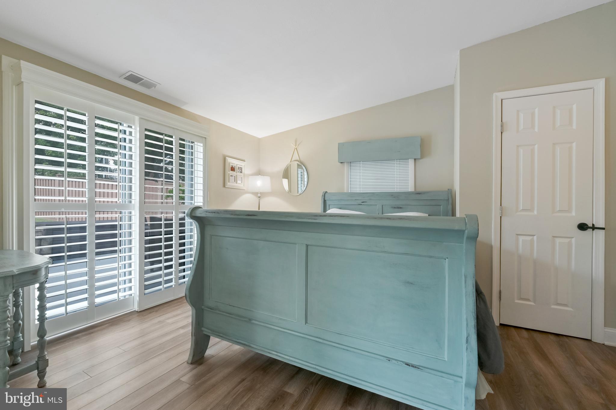 529 Bay View Point Dr