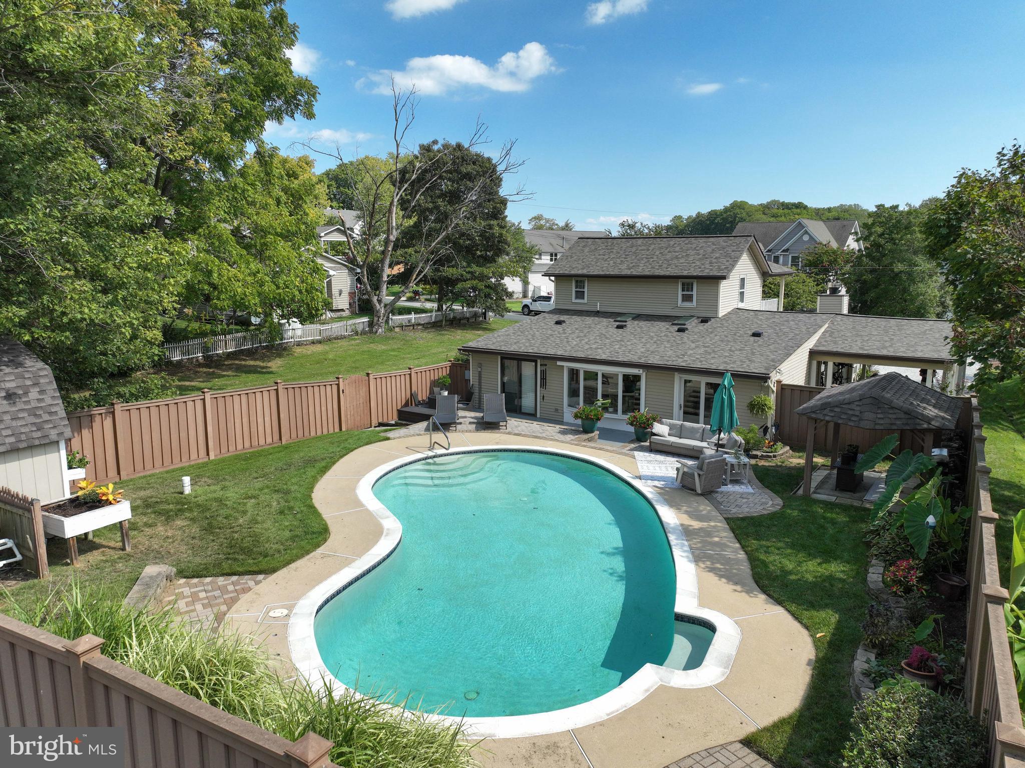 529 Bay View Point Dr