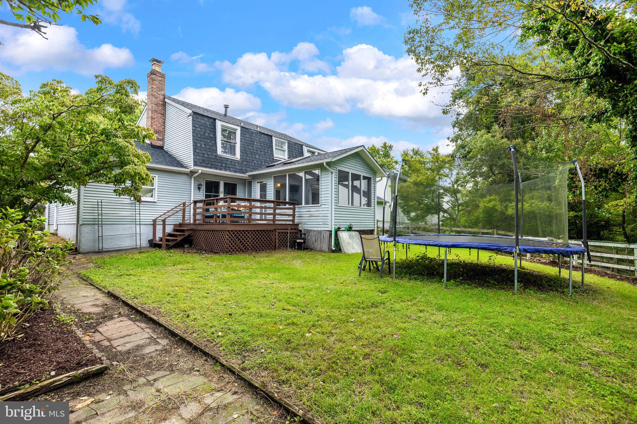 786 Macsherry Dr