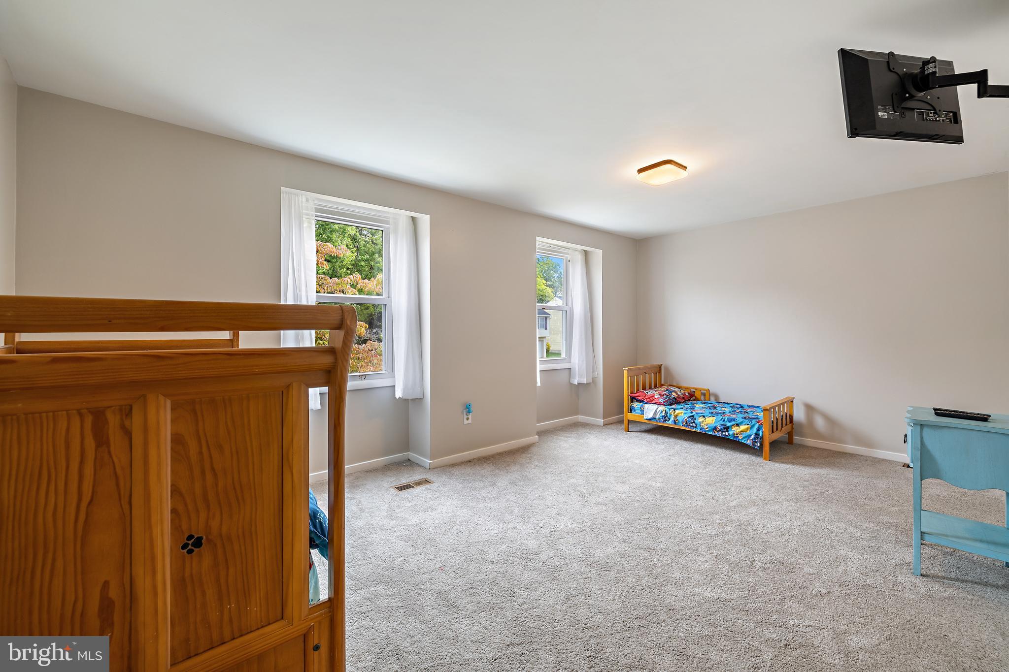 786 Macsherry Dr
