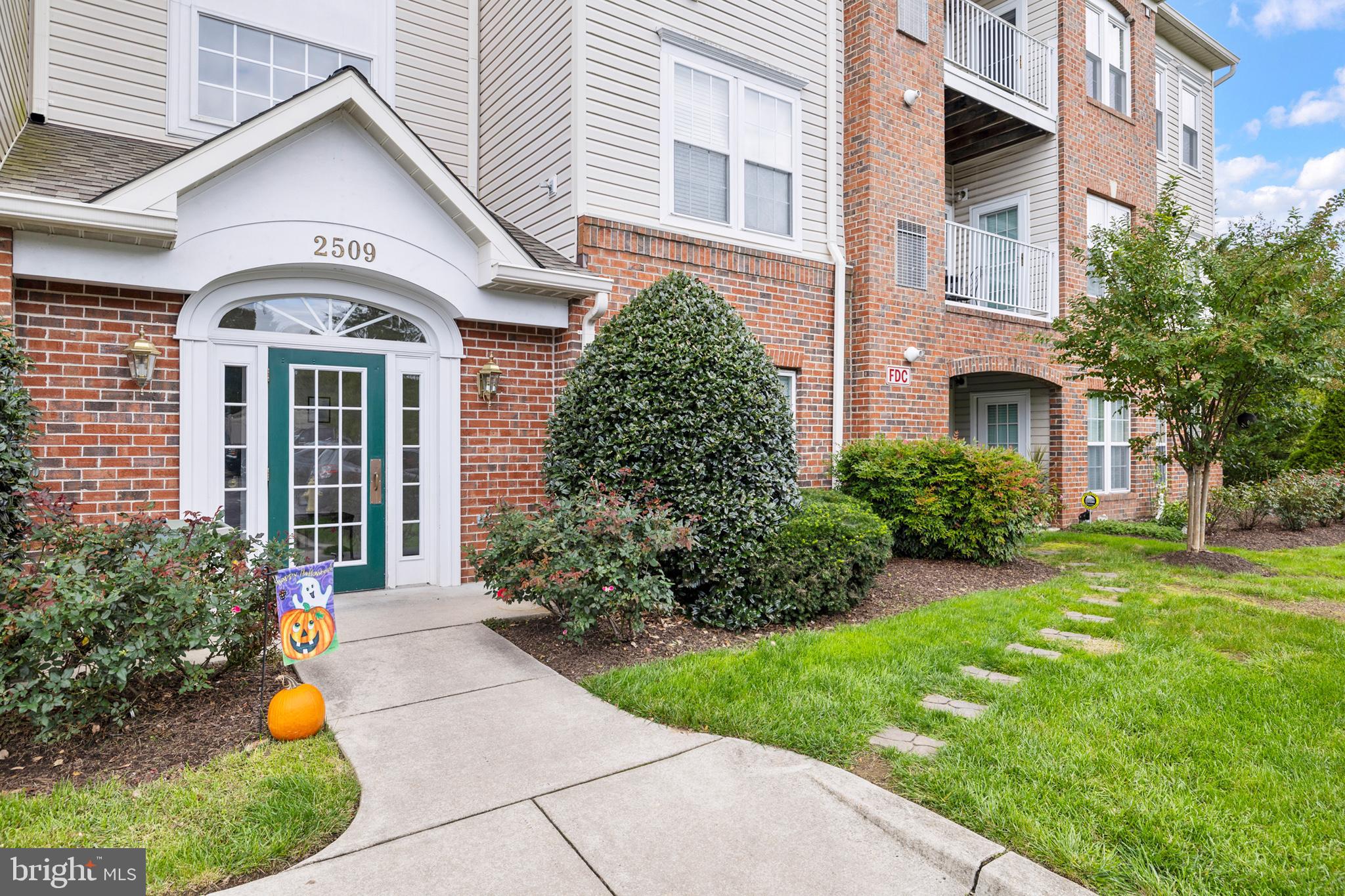 2509 Amber Orchard Ct W #203