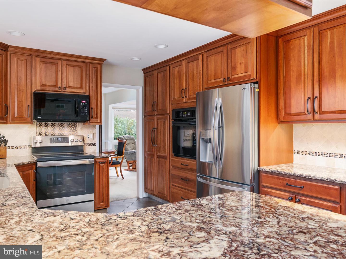 594 Shore Acres Rd