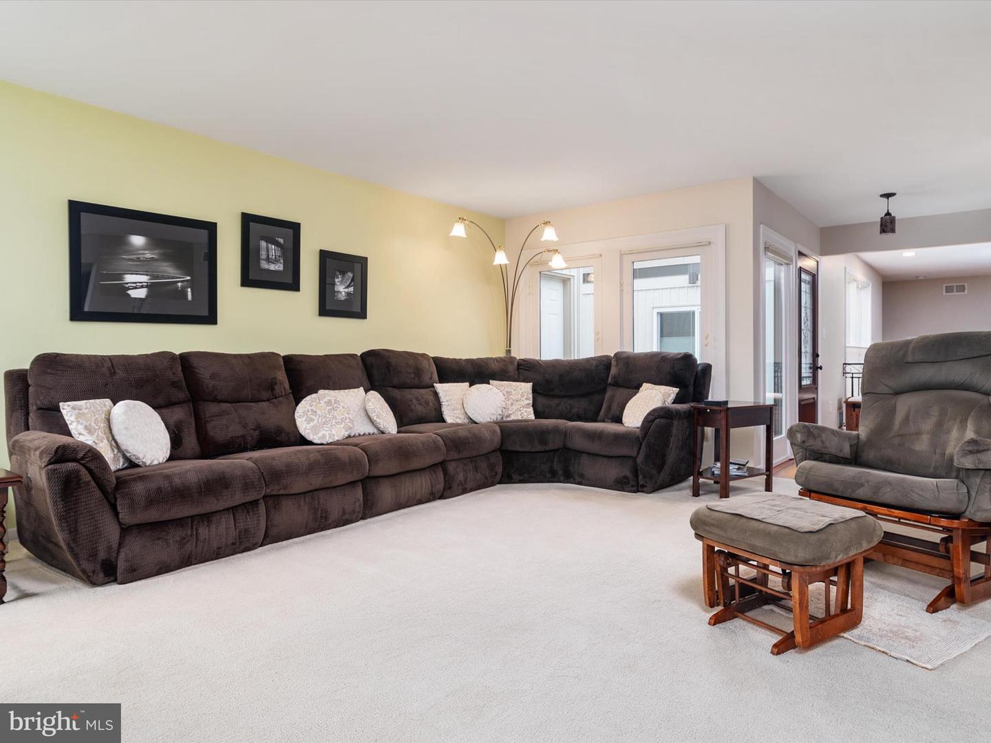 594 Shore Acres Rd