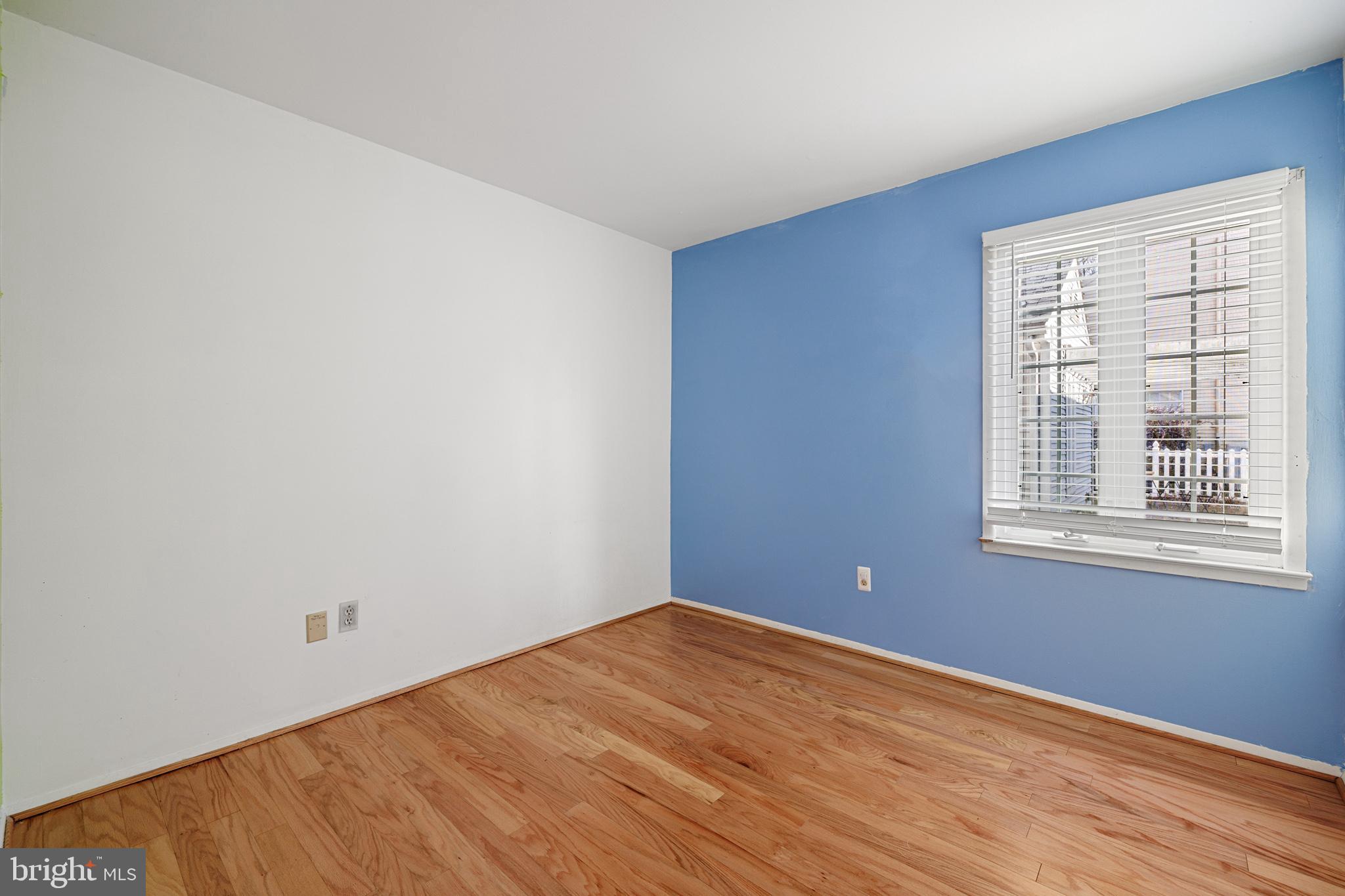 1470 Harwell Ave
