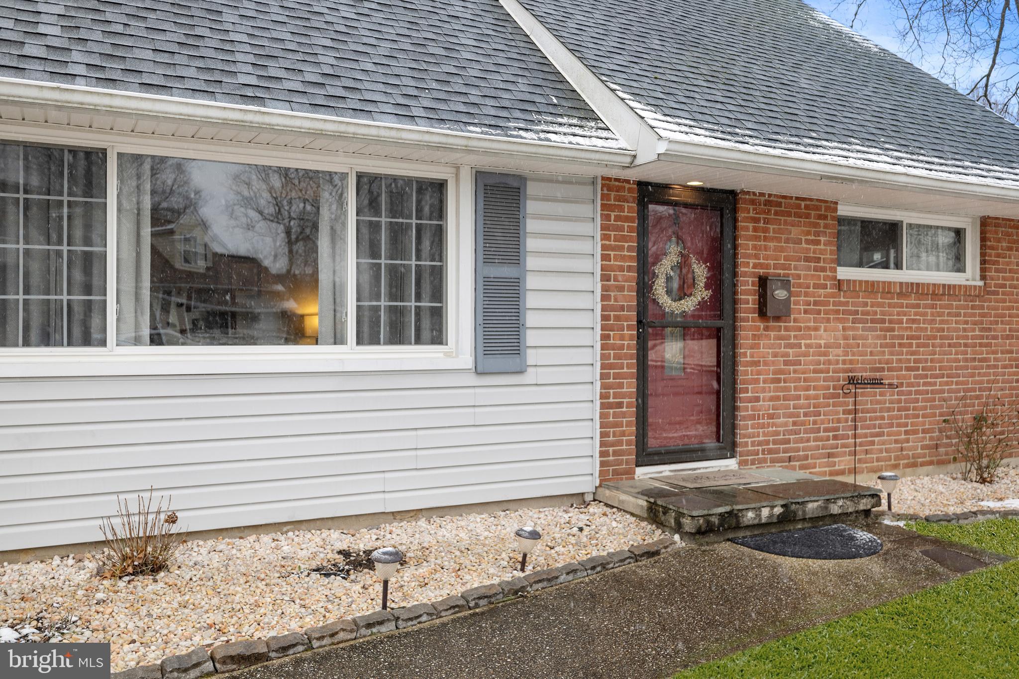 103 Country Club Dr