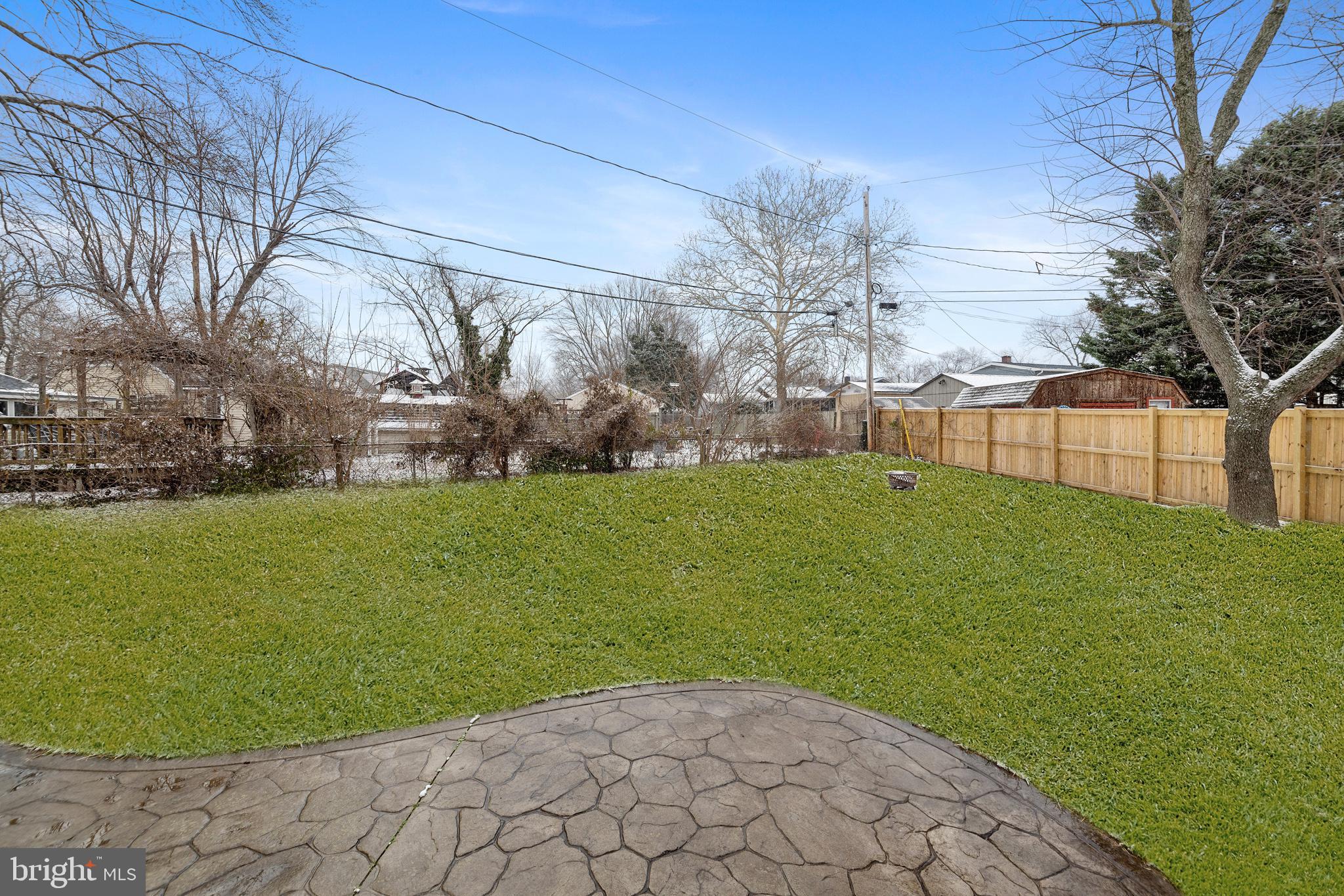 103 Country Club Dr