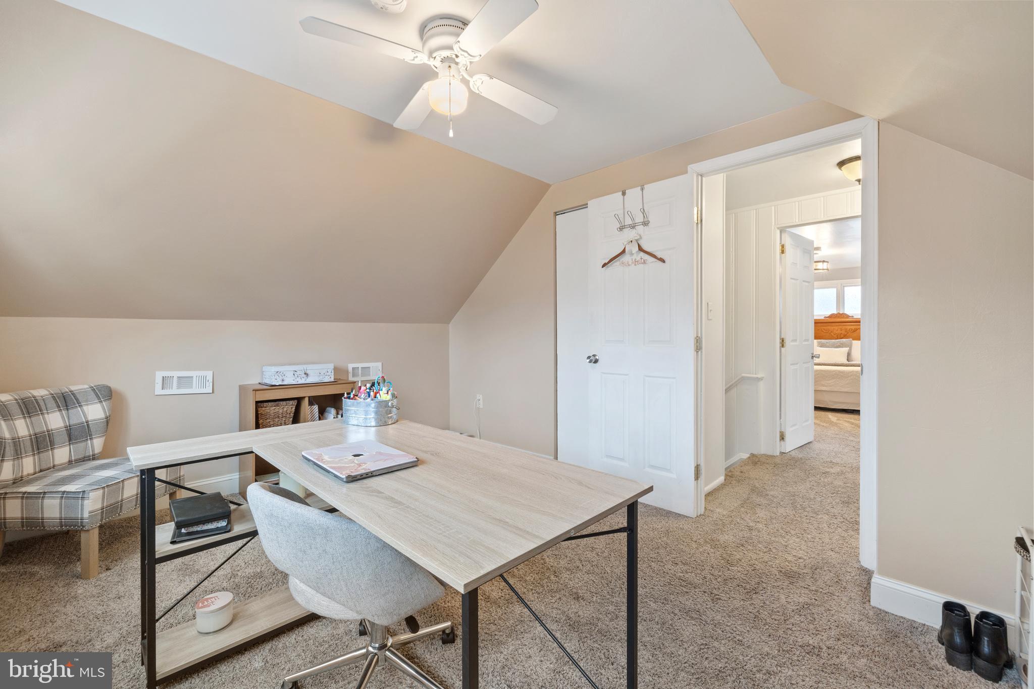 103 Country Club Dr