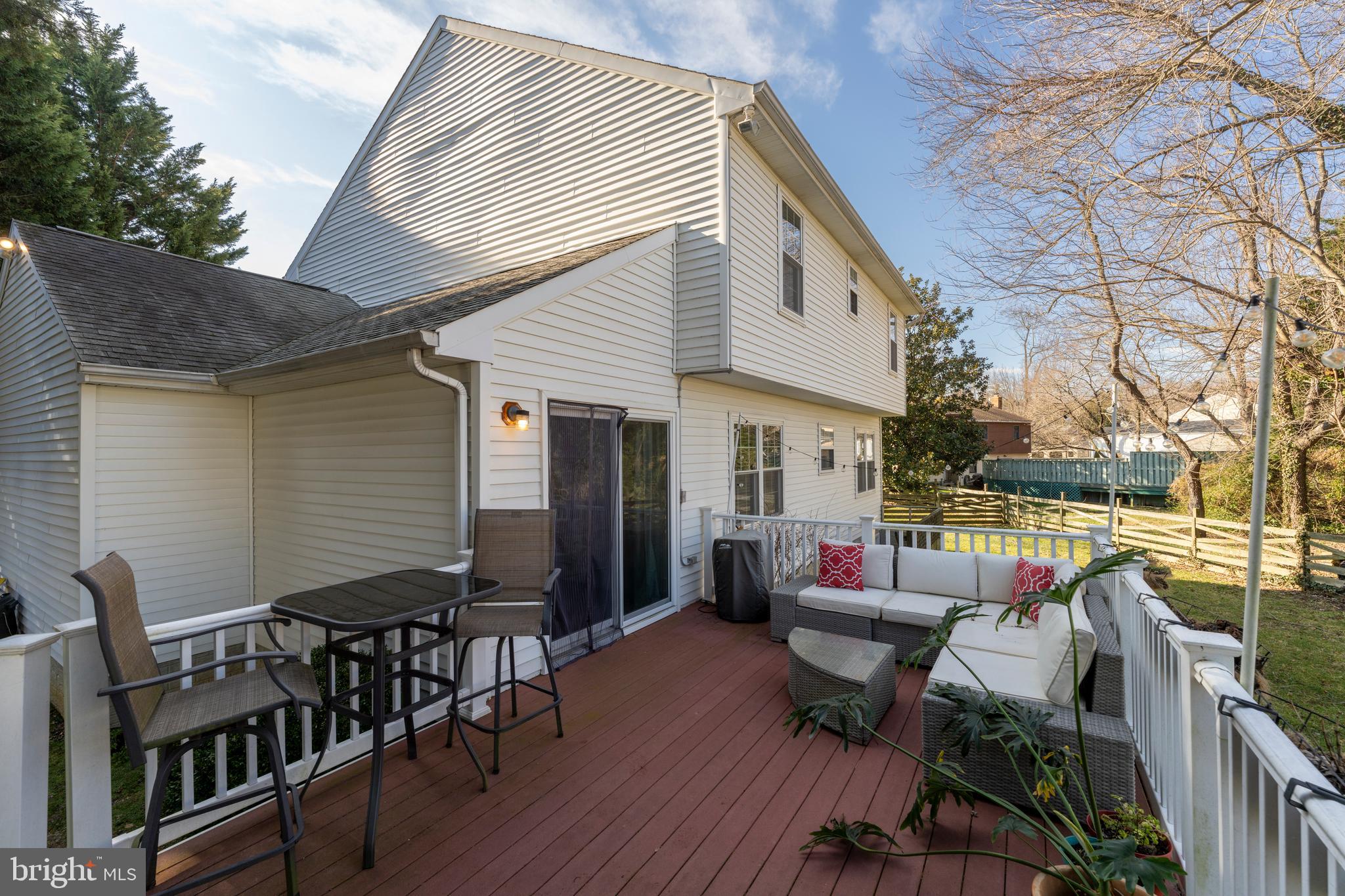 1277 Swan Dr