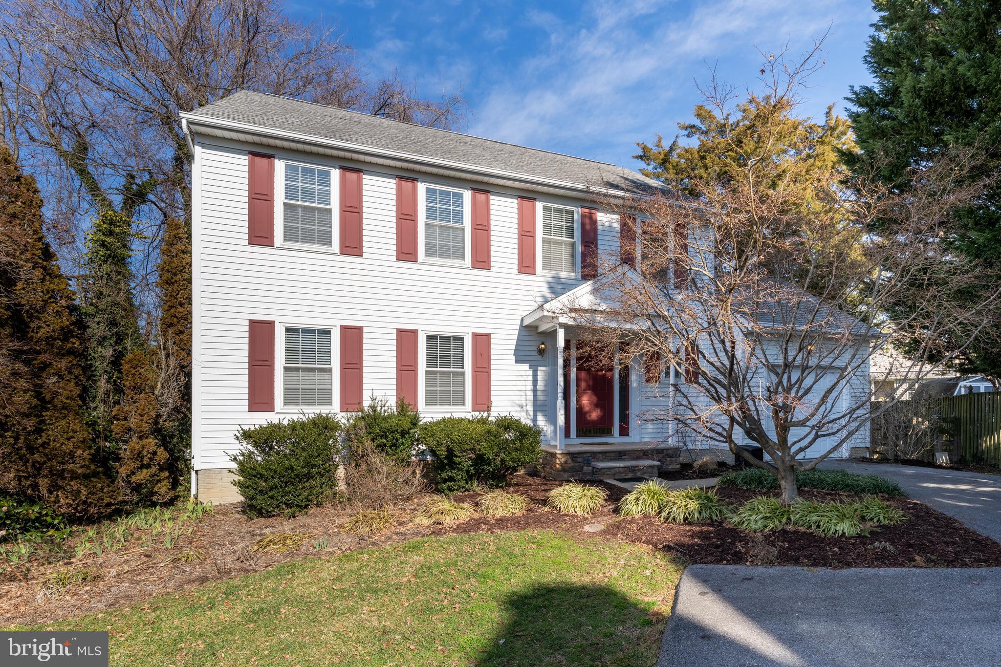 1277 Swan Dr