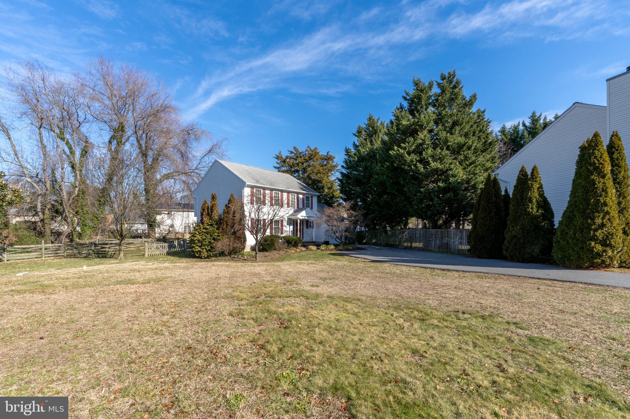 1277 Swan Dr