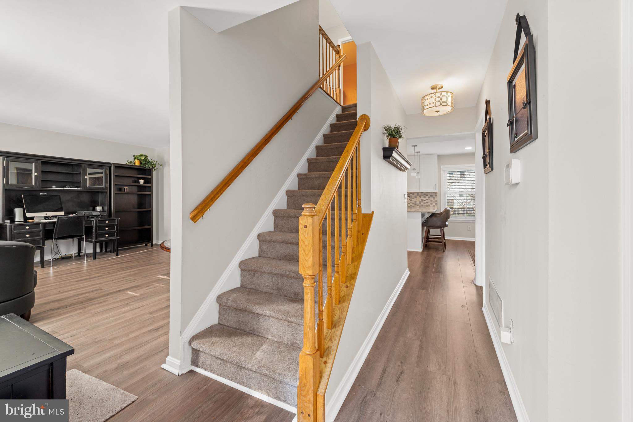 1277 Swan Dr