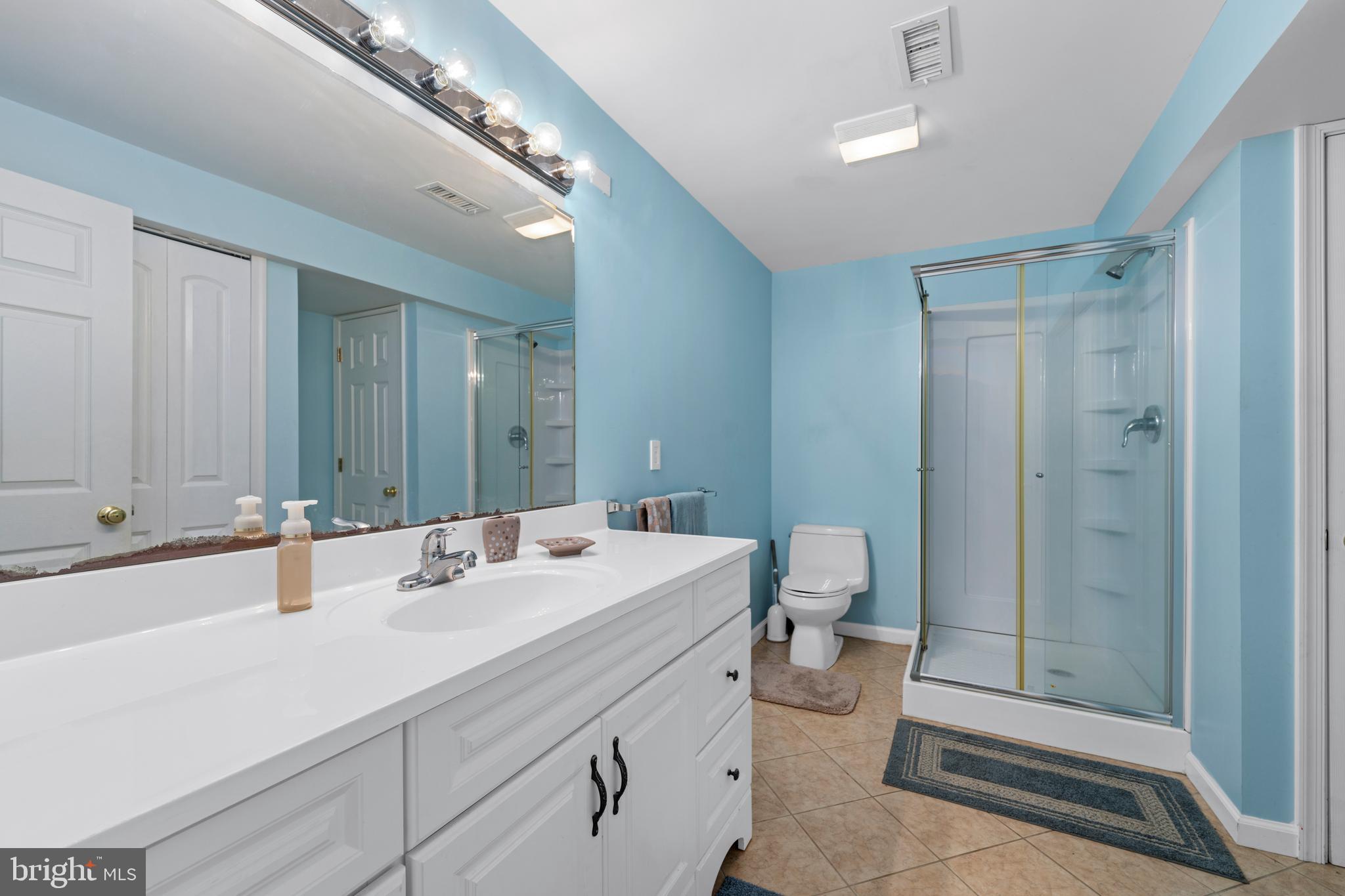 1277 Swan Dr