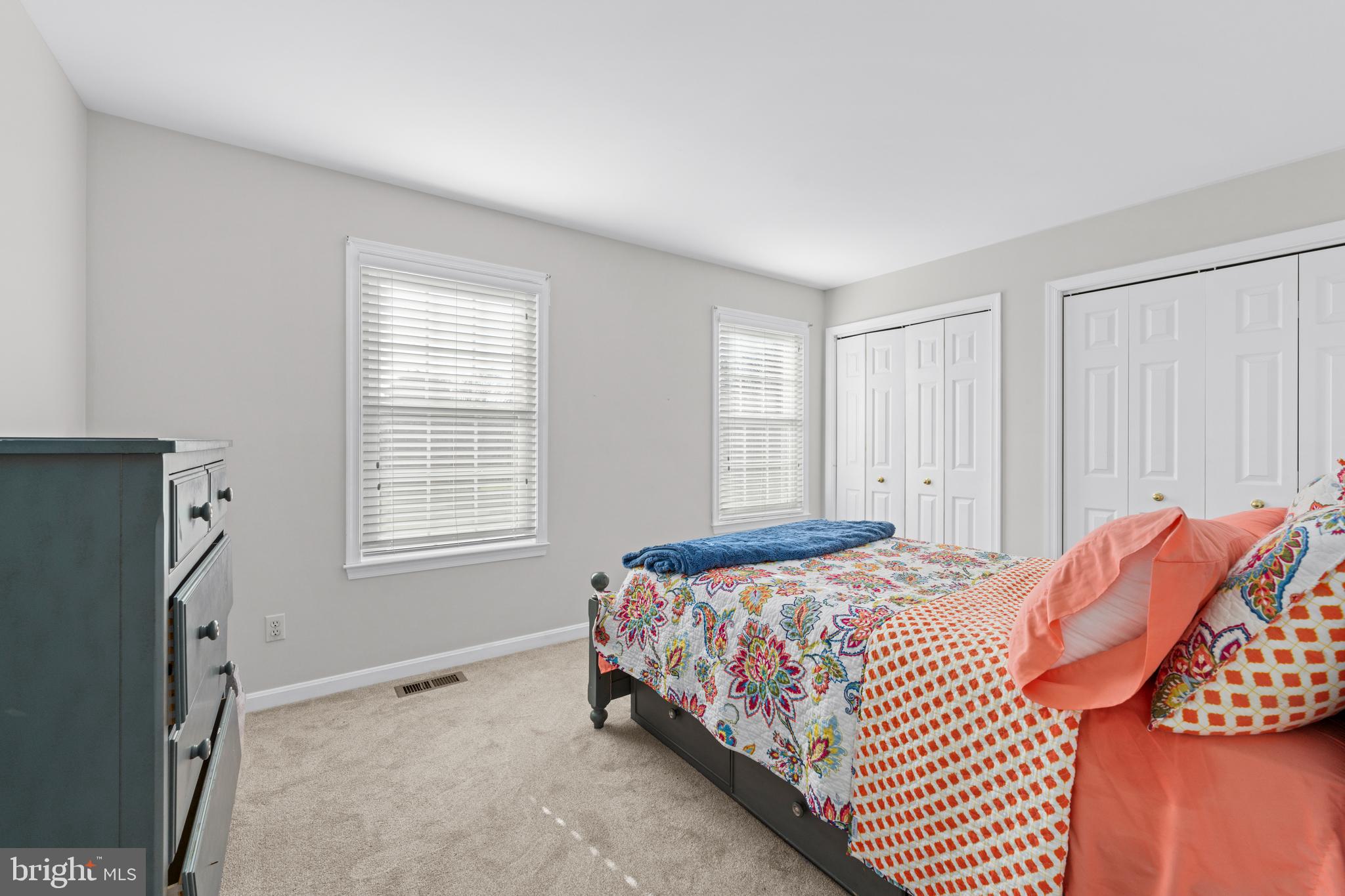 1277 Swan Dr