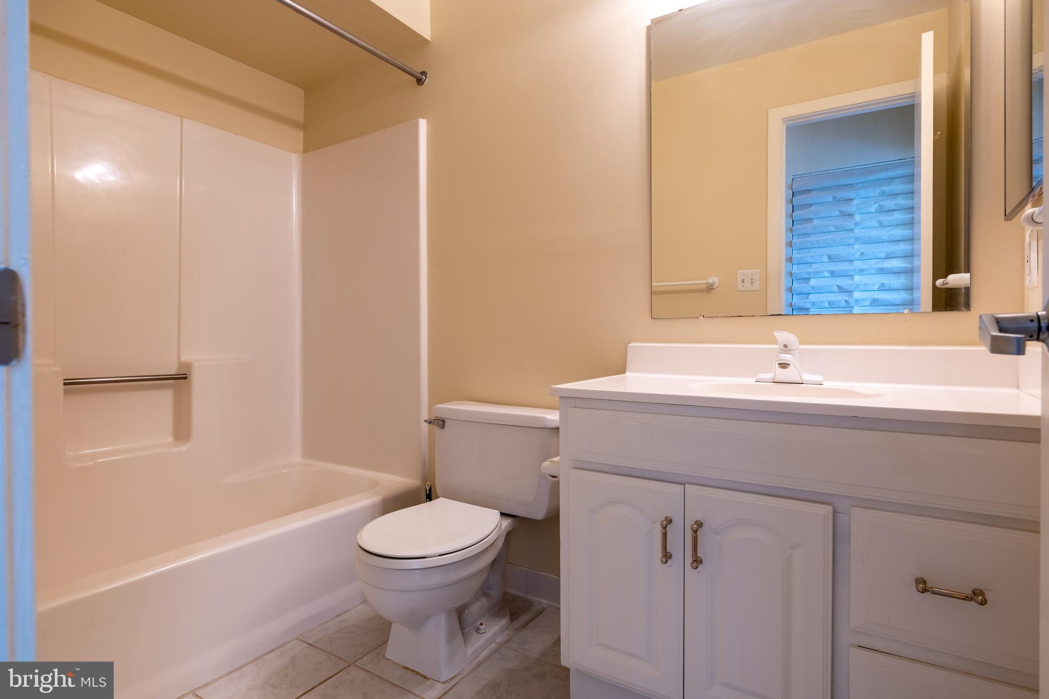 2014 Quay Village Ct #201