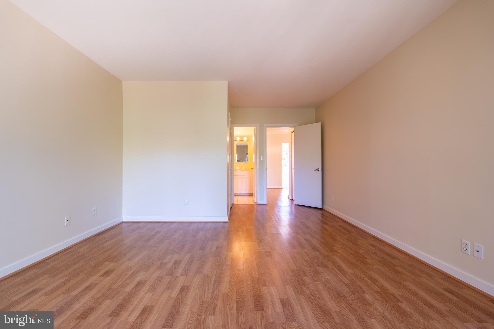 2014 Quay Village Ct #201