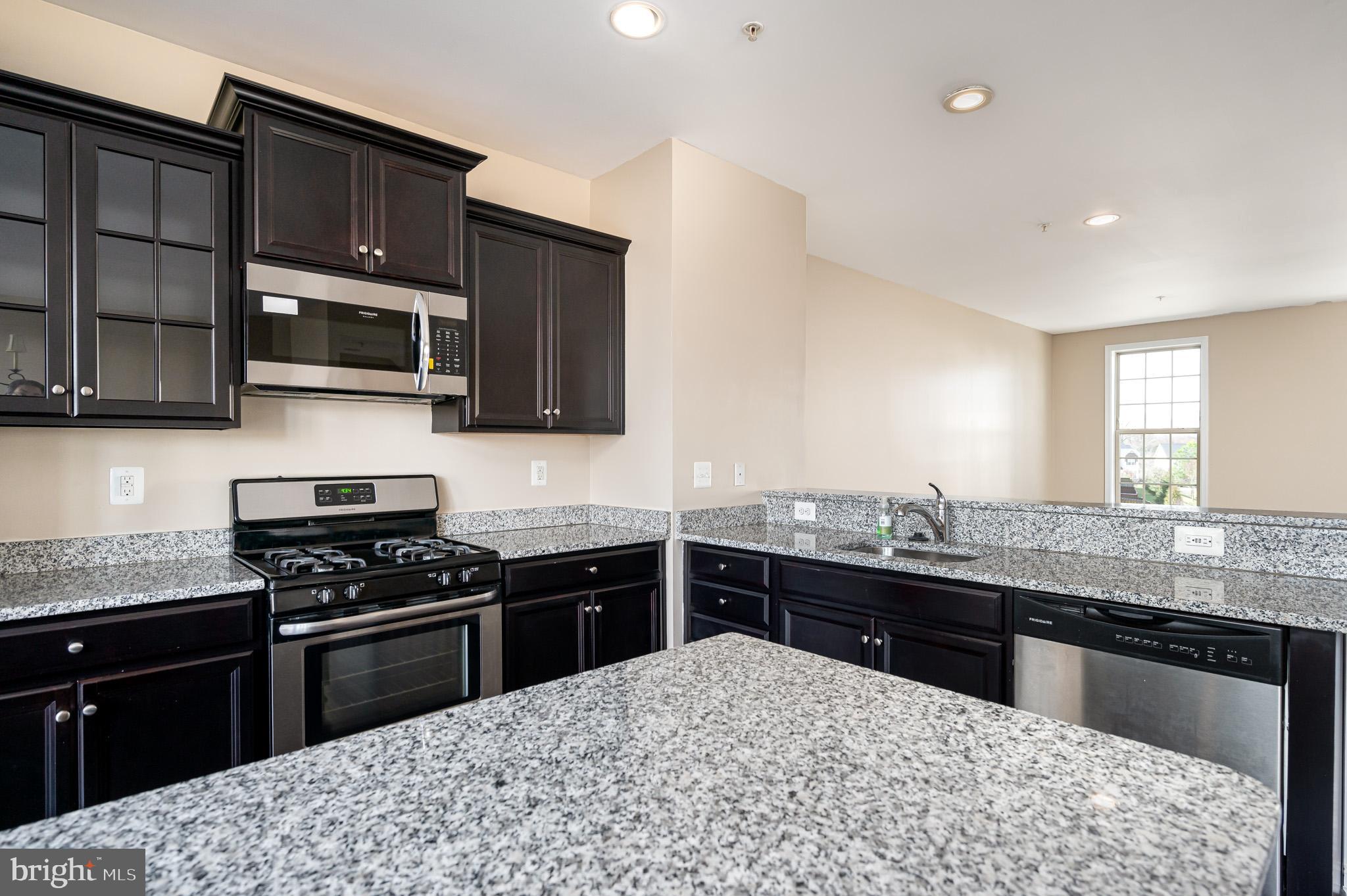 861 Nancy Lynn Ln