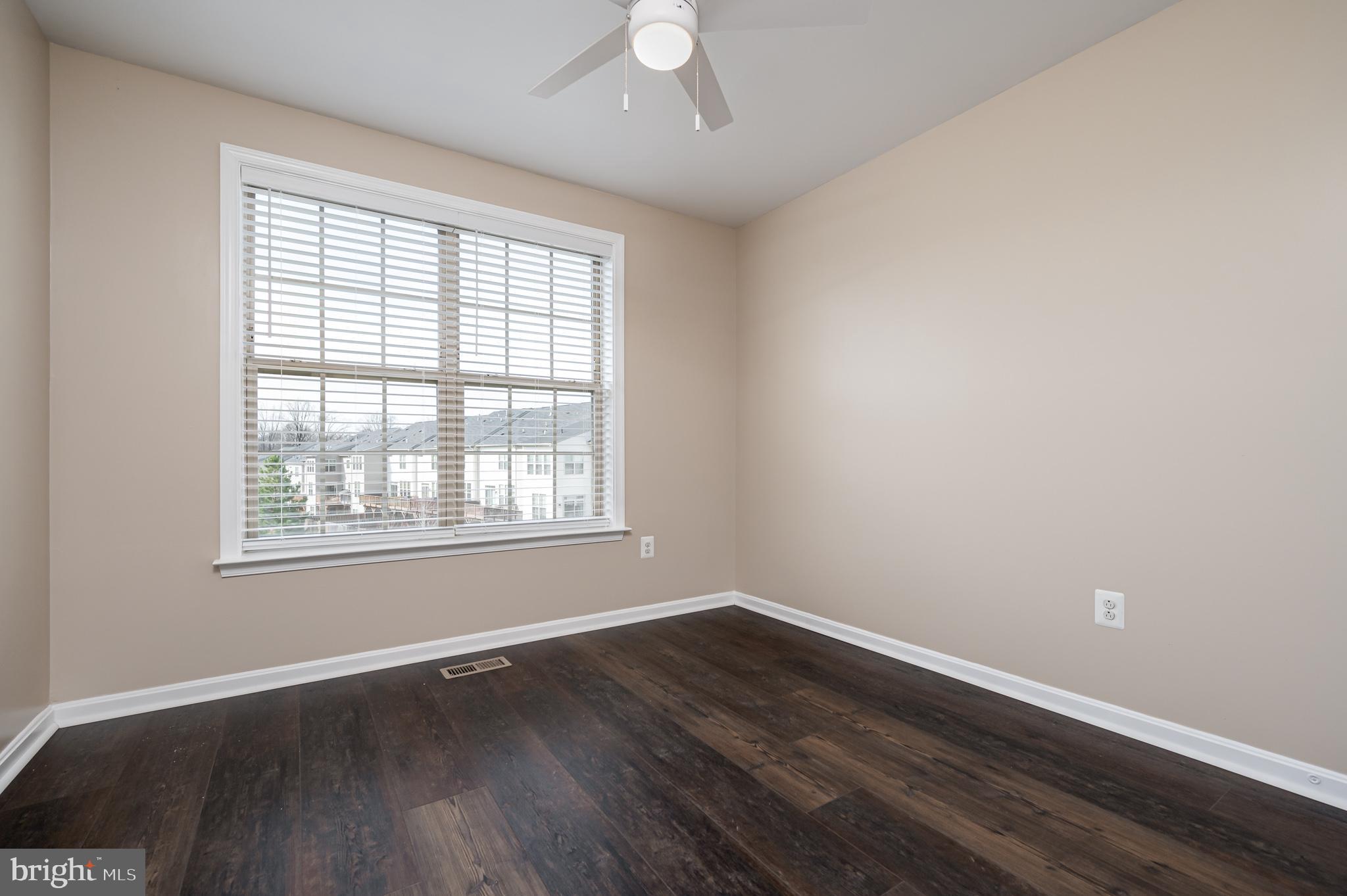 861 Nancy Lynn Ln