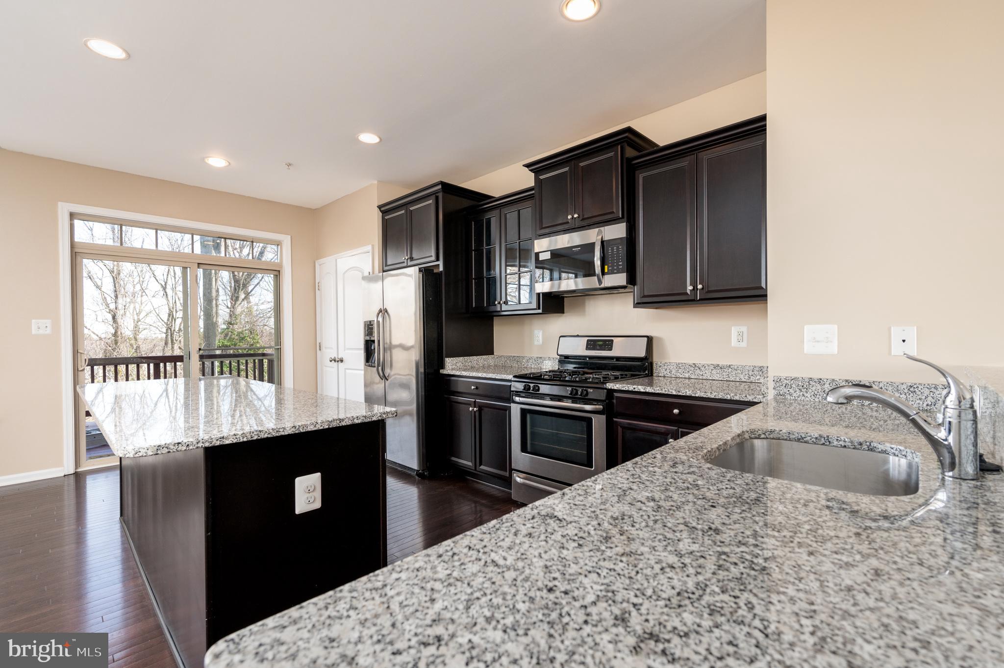 861 Nancy Lynn Ln