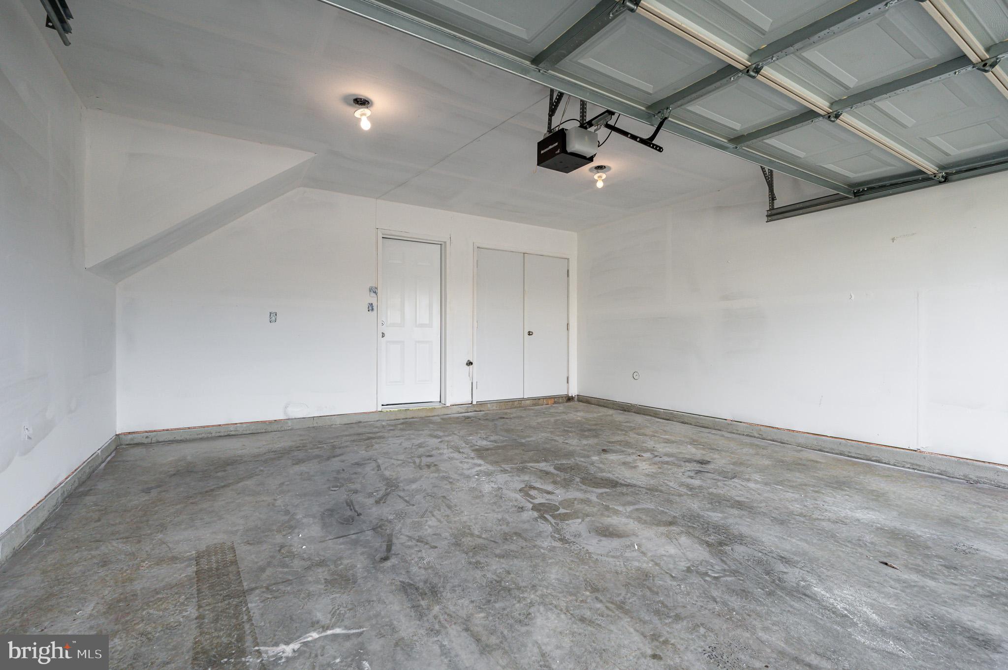 861 Nancy Lynn Ln