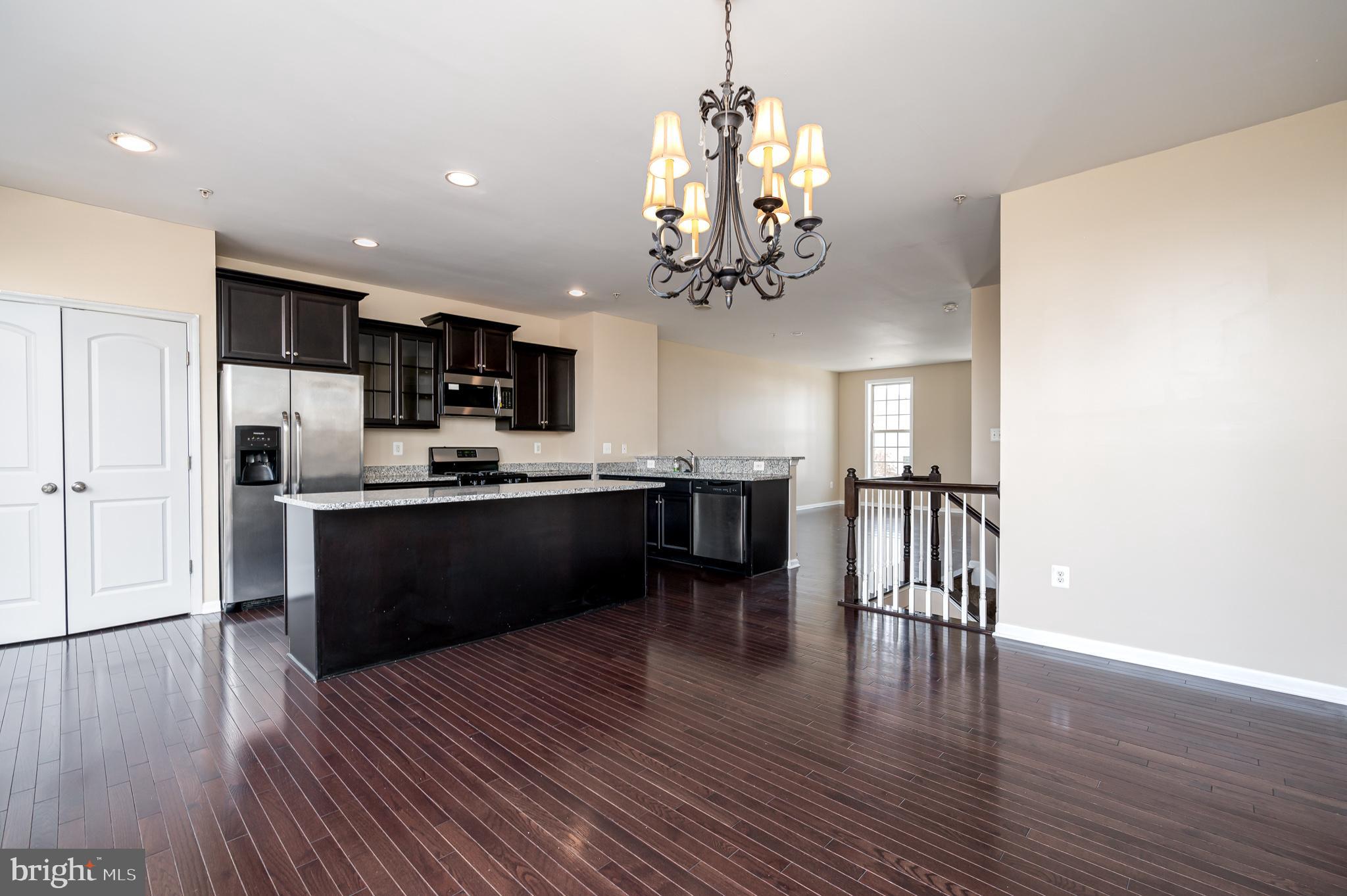 861 Nancy Lynn Ln