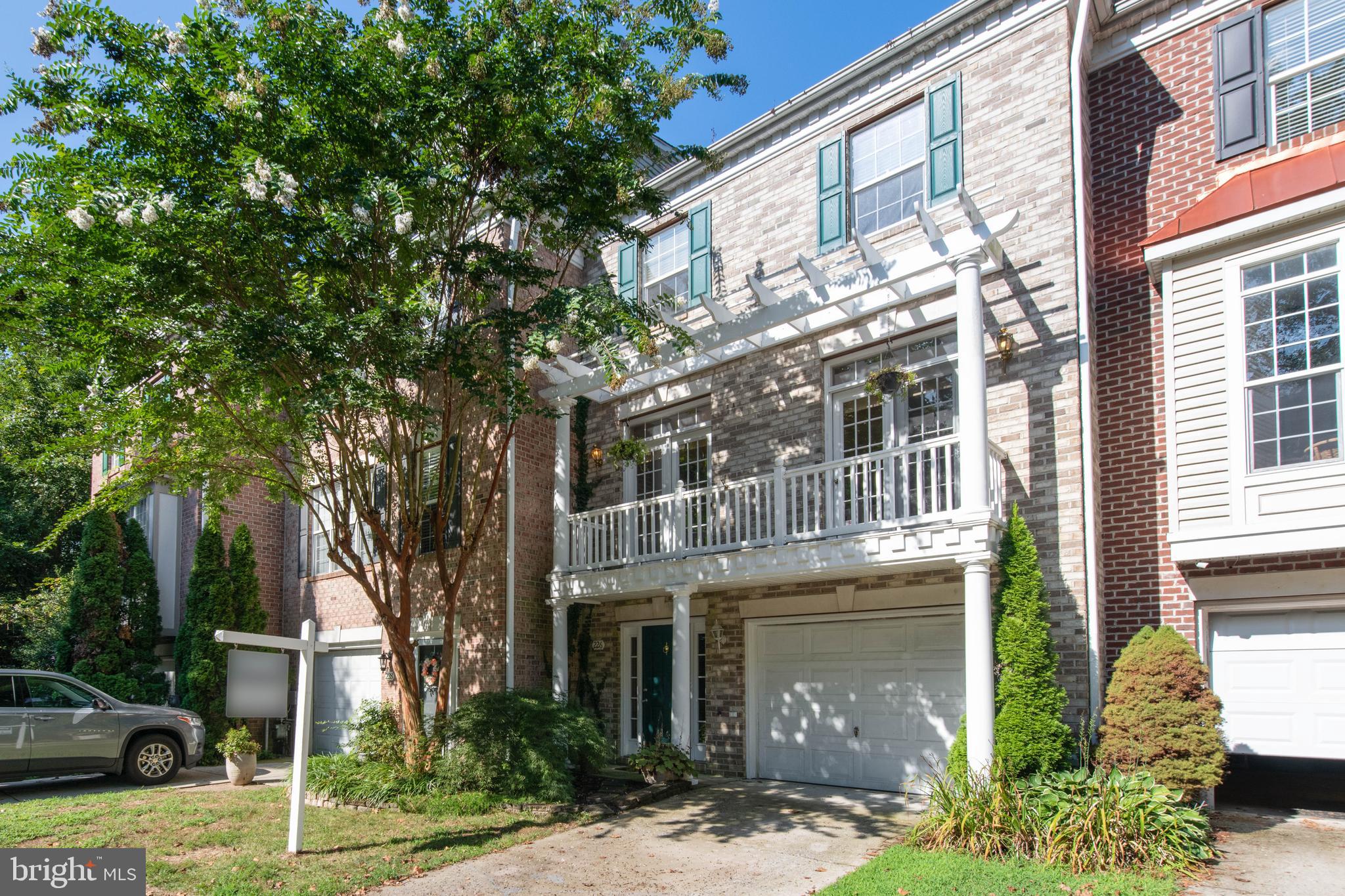 226 Wintergull Ln
