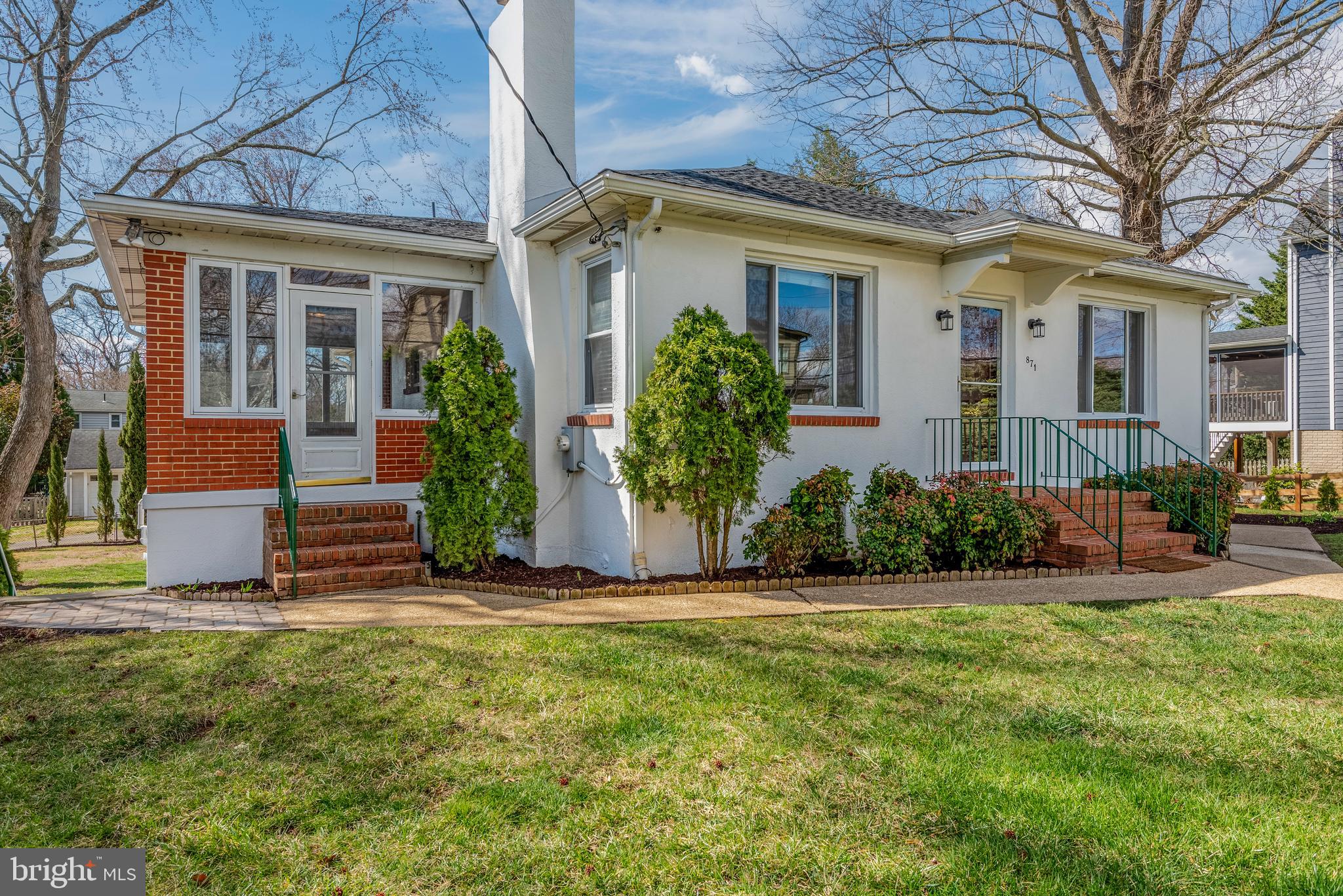 871 Highland Ave