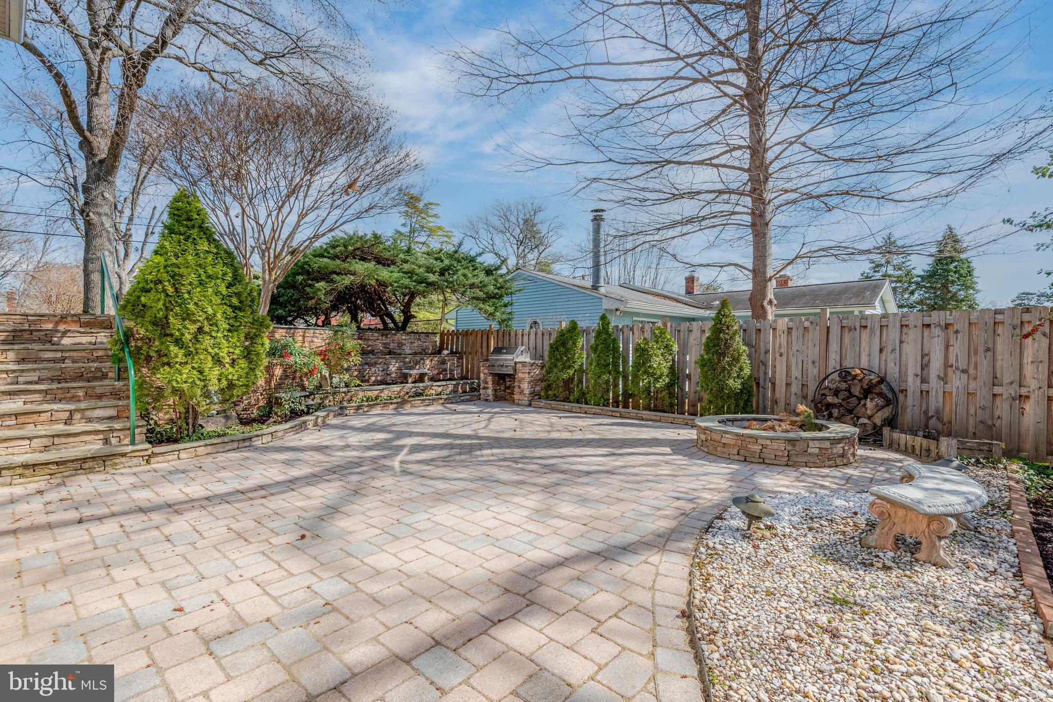 871 Highland Ave