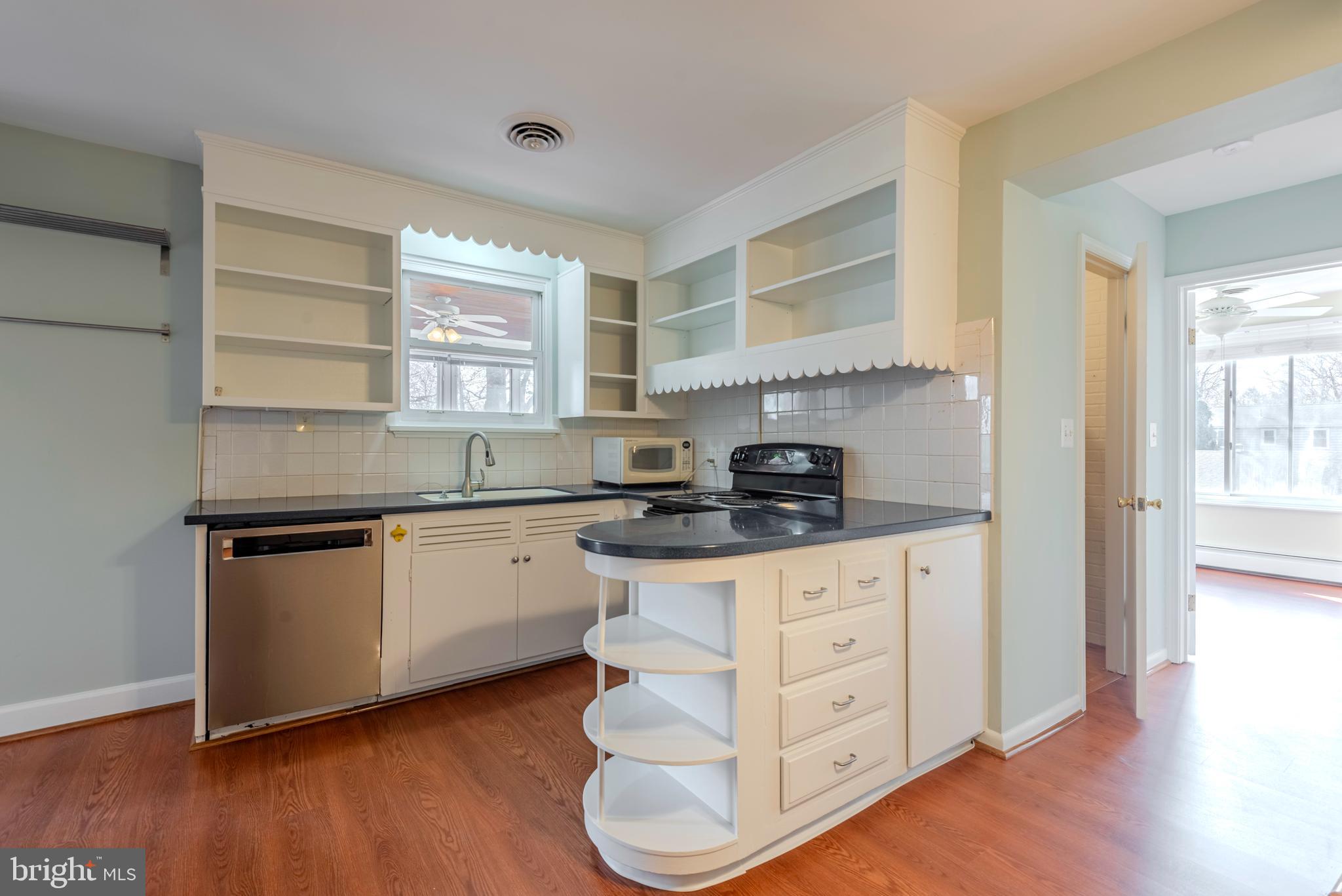 871 Highland Ave