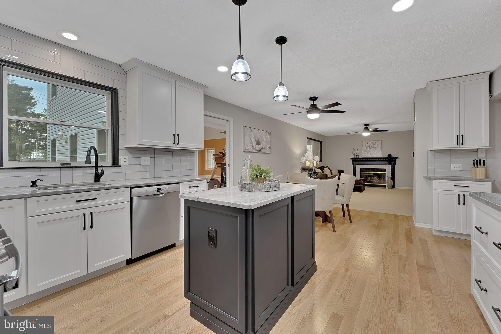 1001 Ice Crystal Ct