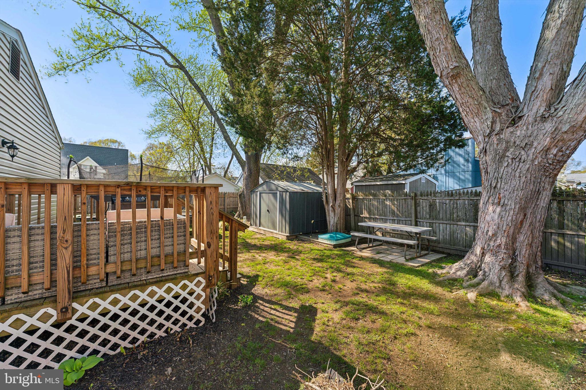 1170 Maple Ave