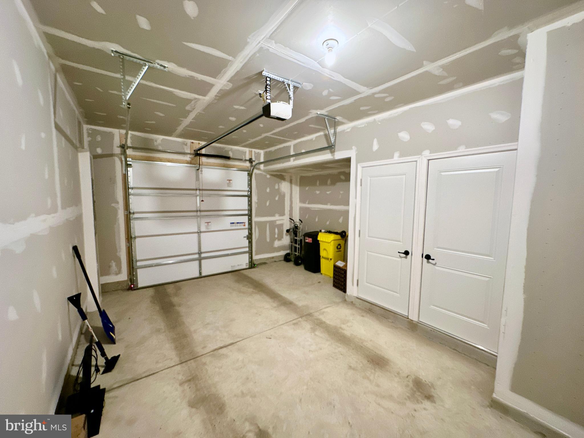 7916 Big Roundtop Rd