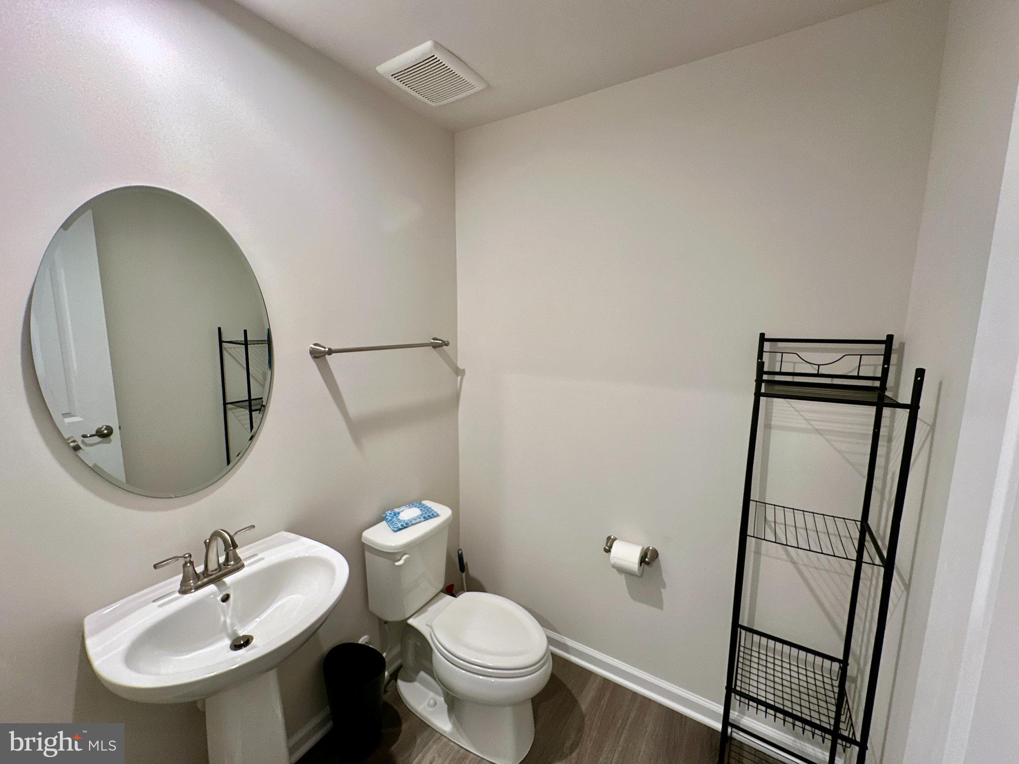 7916 Big Roundtop Rd