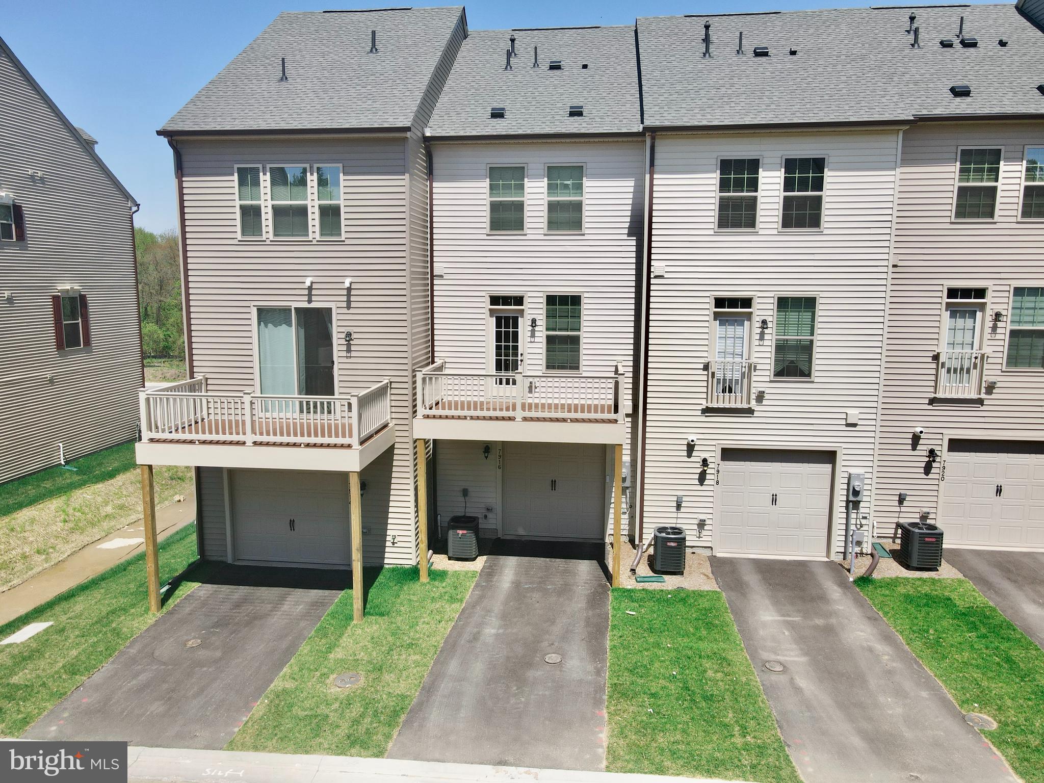 7916 Big Roundtop Rd