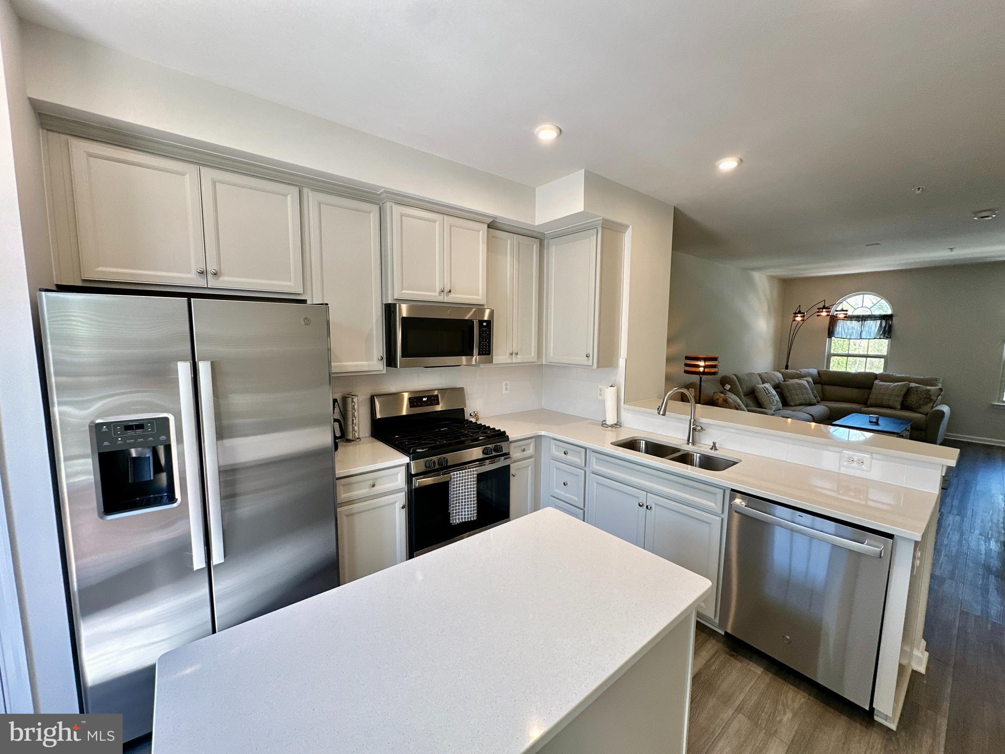 7916 Big Roundtop Rd