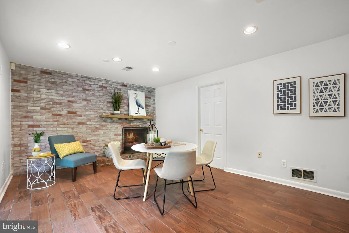 9 Romar Dr