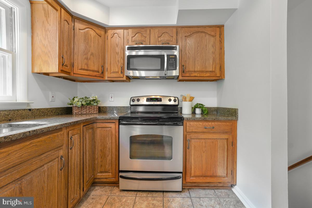 9 Romar Dr