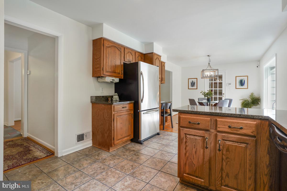 9 Romar Dr