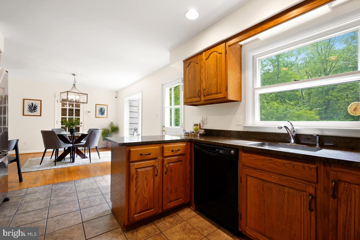 9 Romar Dr