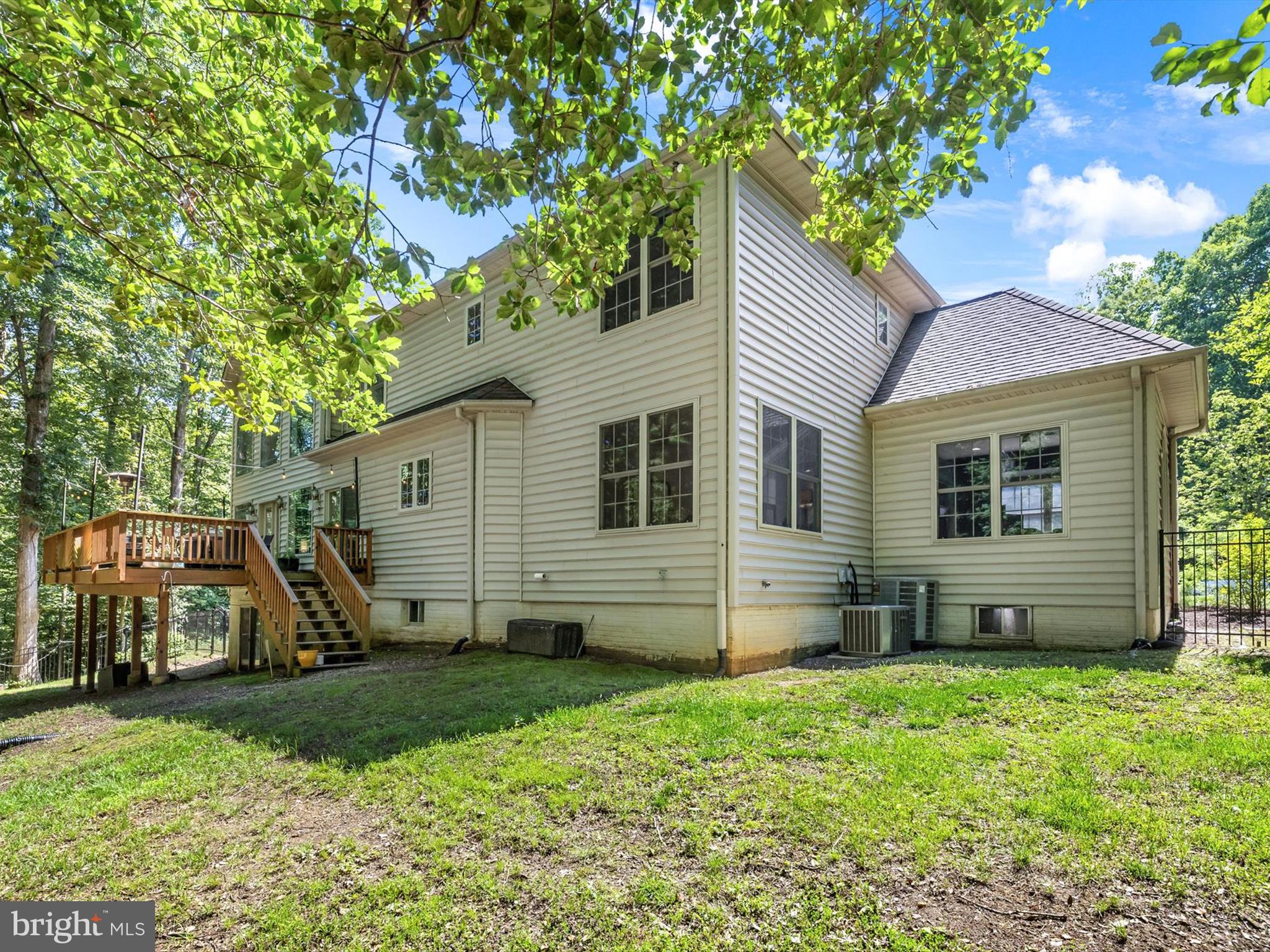 911 River Knoll Ct